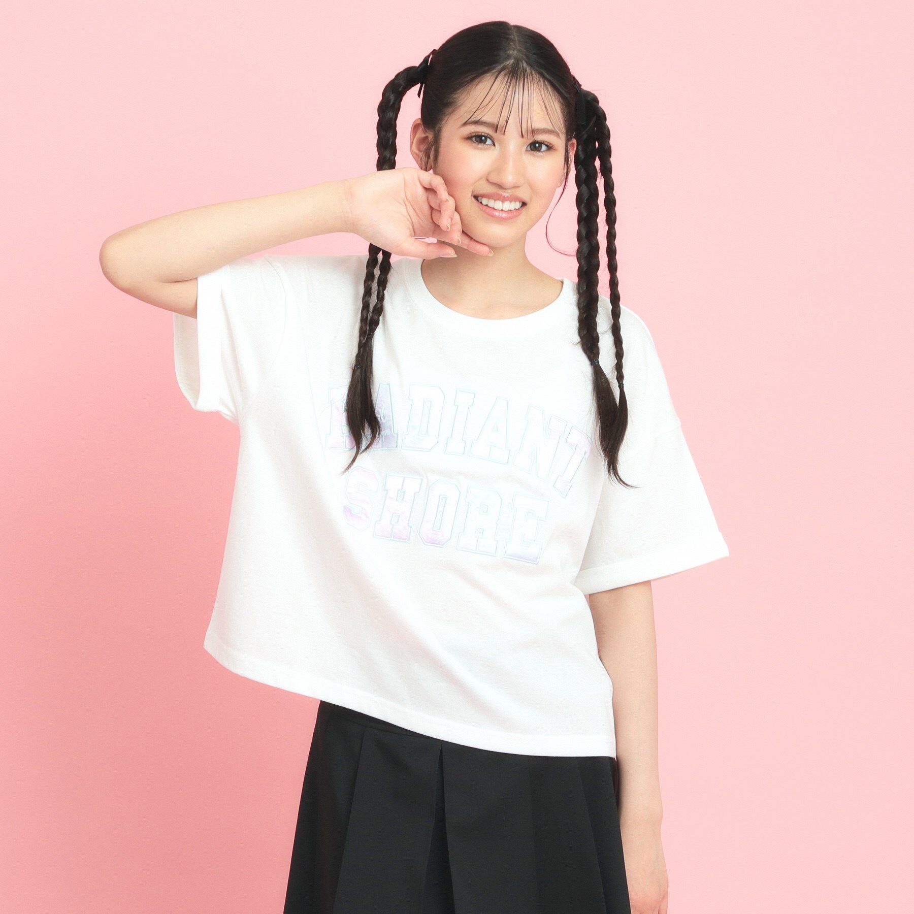 PINK-latte「サテンアップリケカレッジTシャツ」|Tシャツ・カットソー|