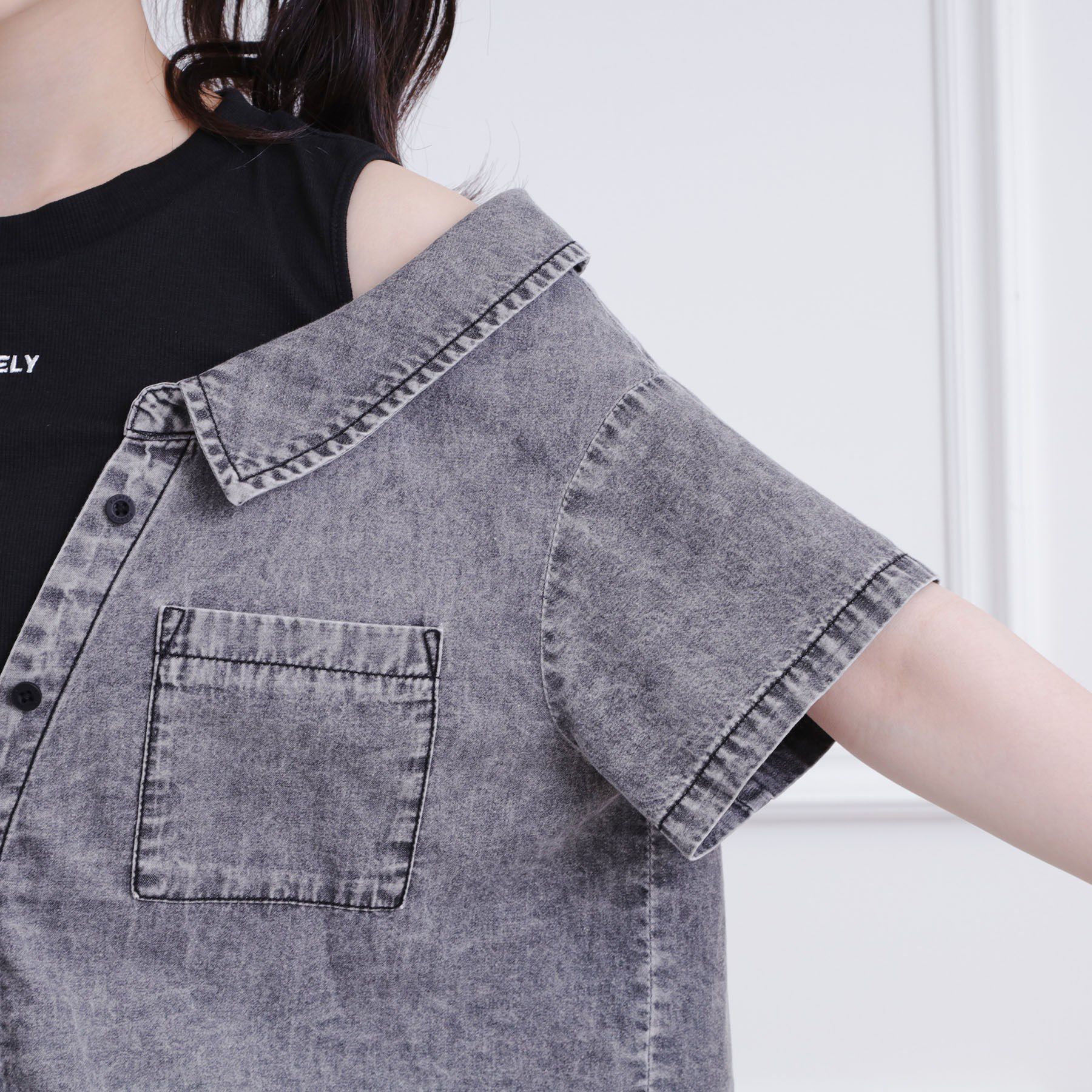 PINK-latte「肩あきデニムドッキングシャツ」|シャツ・ブラウス|