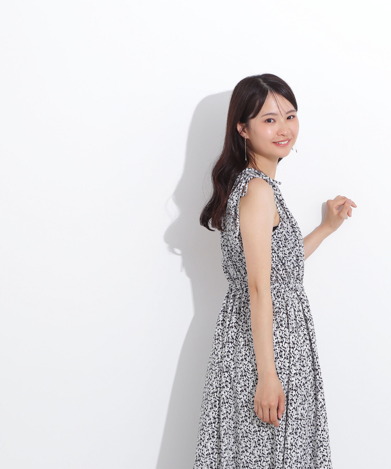  「フラワープリントノースリーブワンピース」|ワンピース|