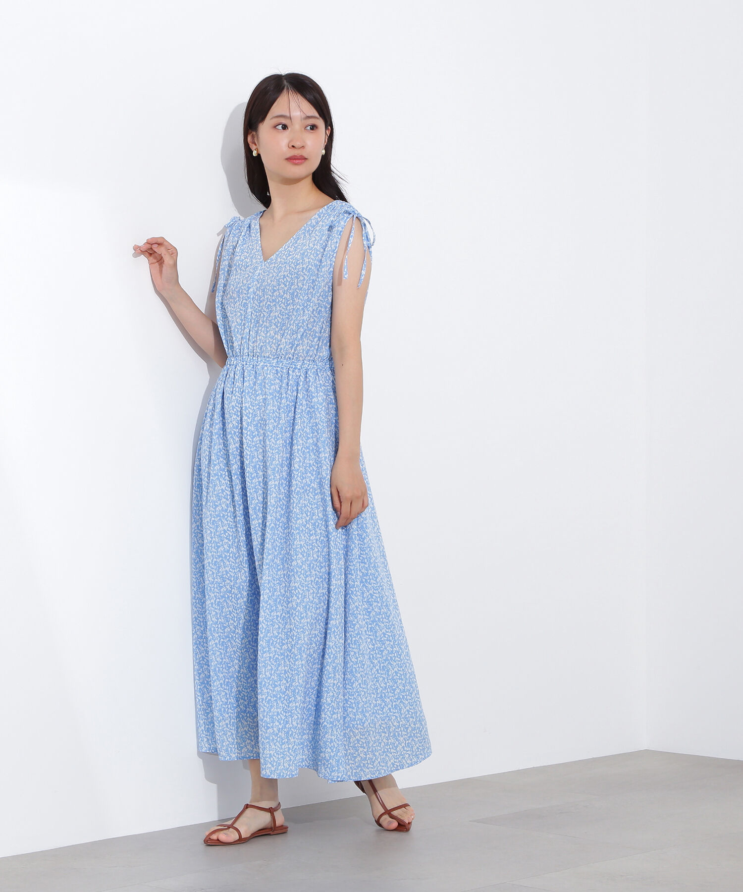  「フラワープリントノースリーブワンピース」|ワンピース|