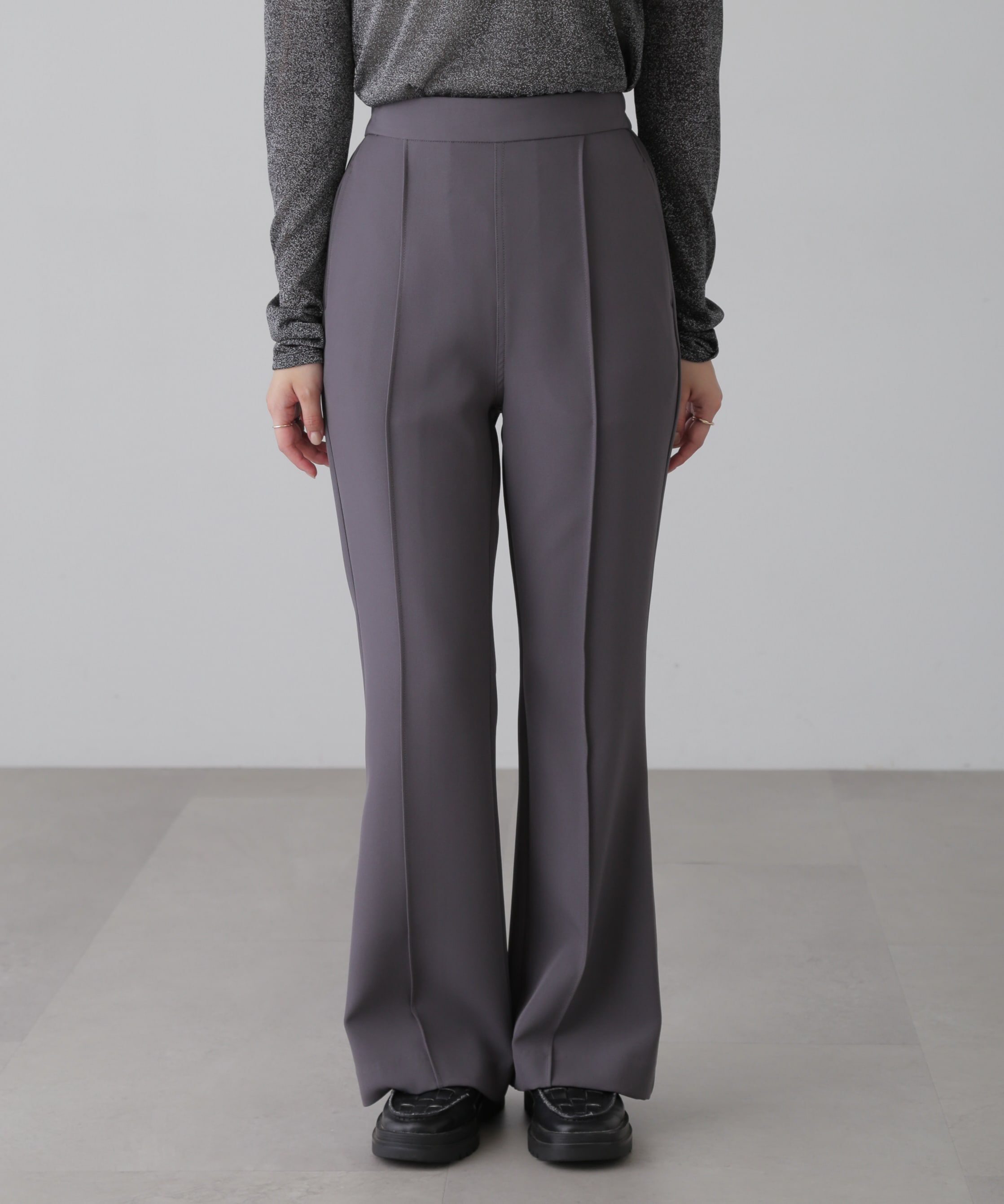  「[低身長サイズ/Sシリーズ]フレアセンタープレスパンツ」|その他|