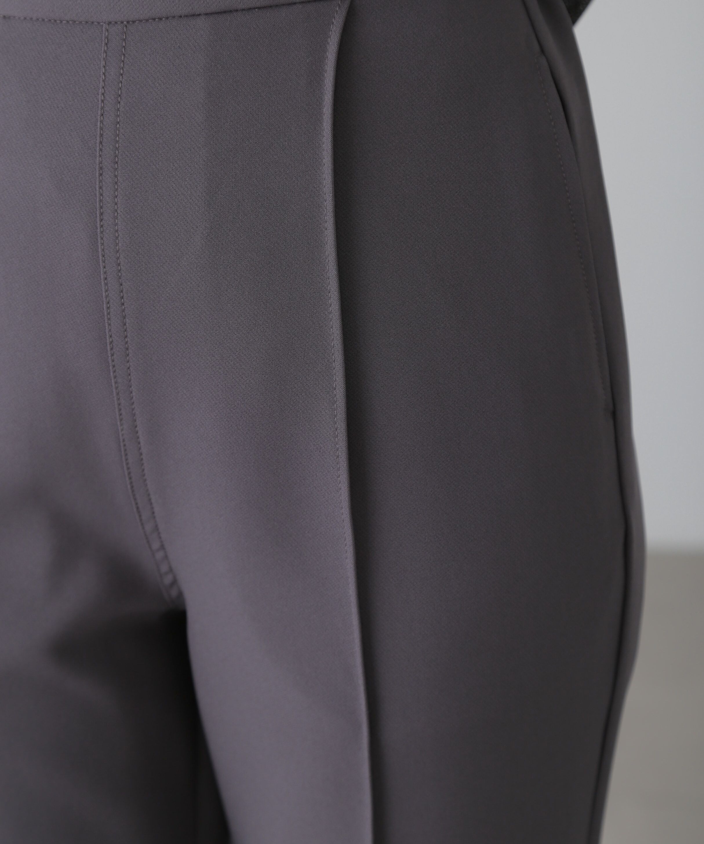  「[低身長サイズ/Sシリーズ]フレアセンタープレスパンツ」|その他|