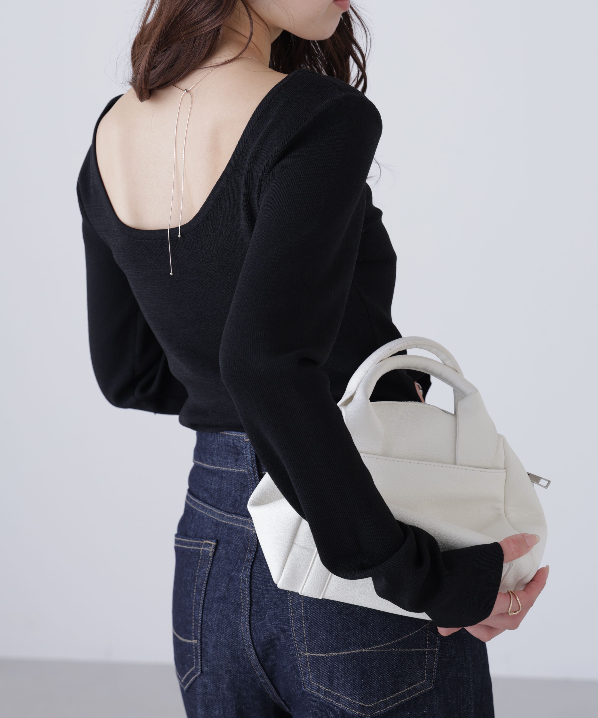  「バックオープンニット」|ニット・セーター|ブラック