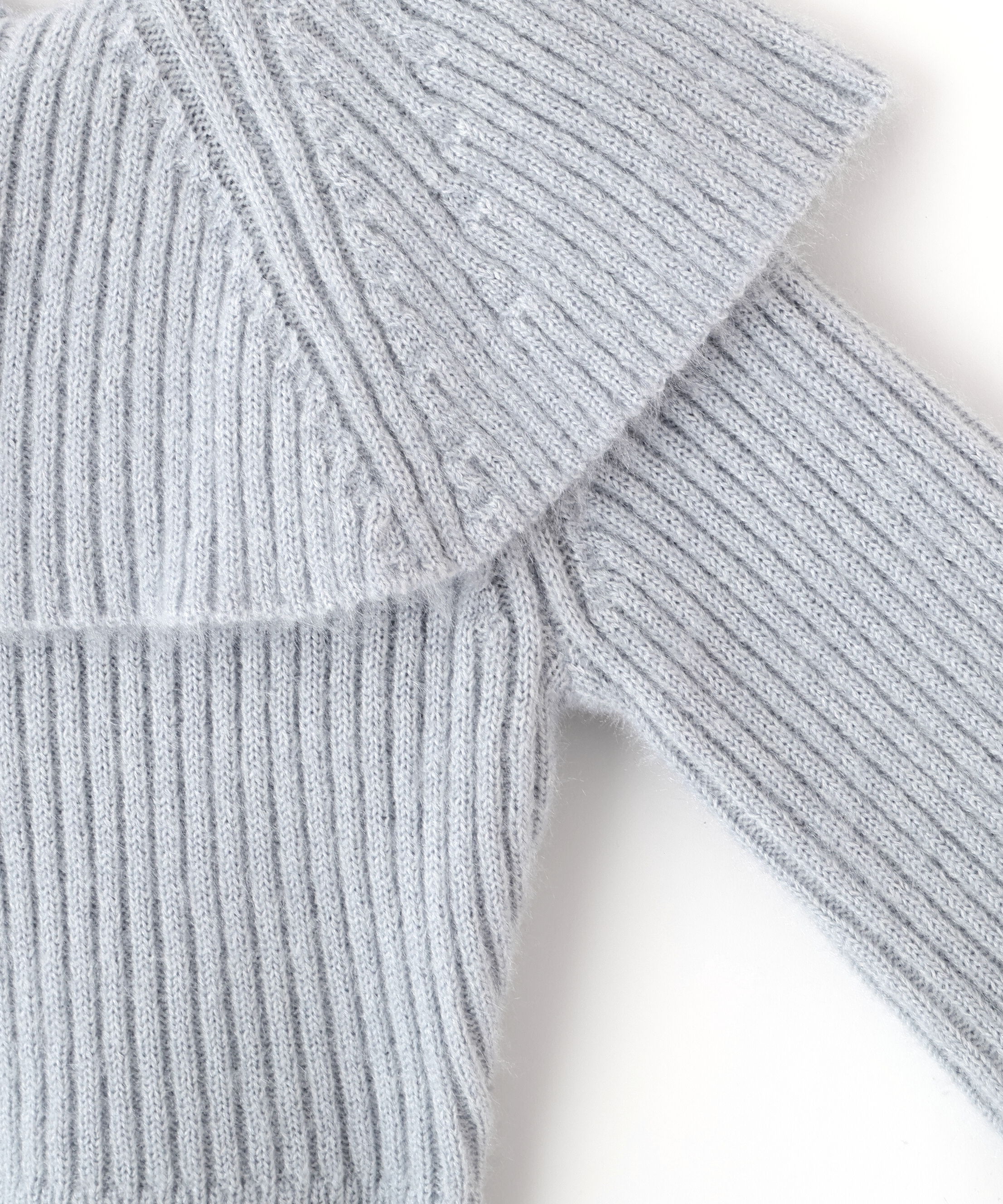  「ふわふわケープニット」|ニット・セーター|