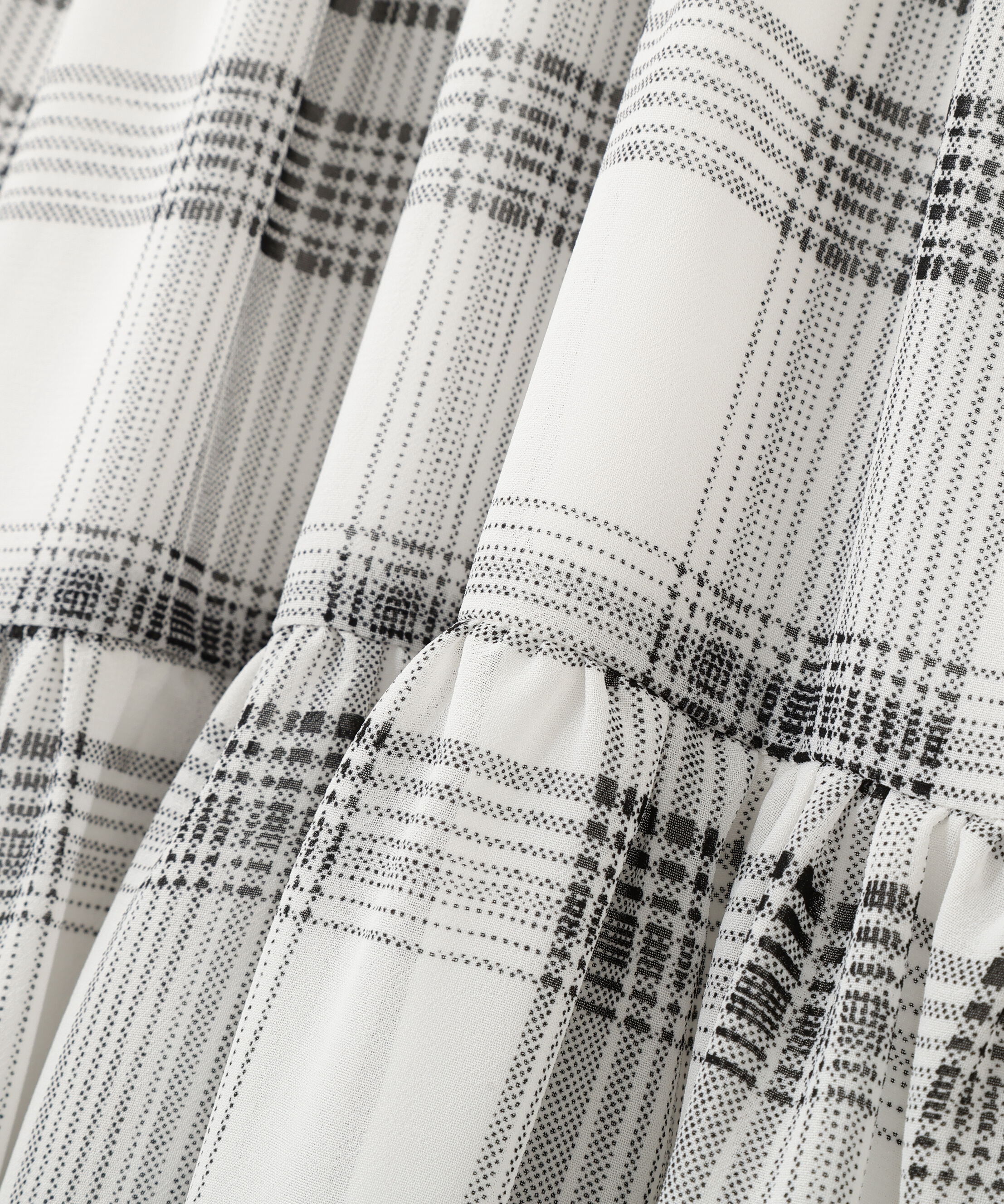  「クロスフリルワンピース」|ワンピース|