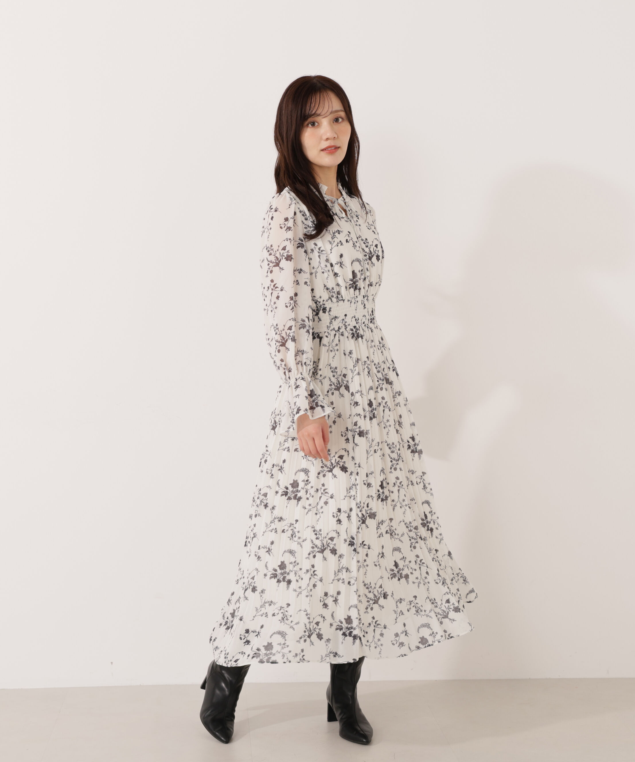 PROPORTION BODY DRESSING「花柄プリーツワンピース 25AW」|ワンピース|