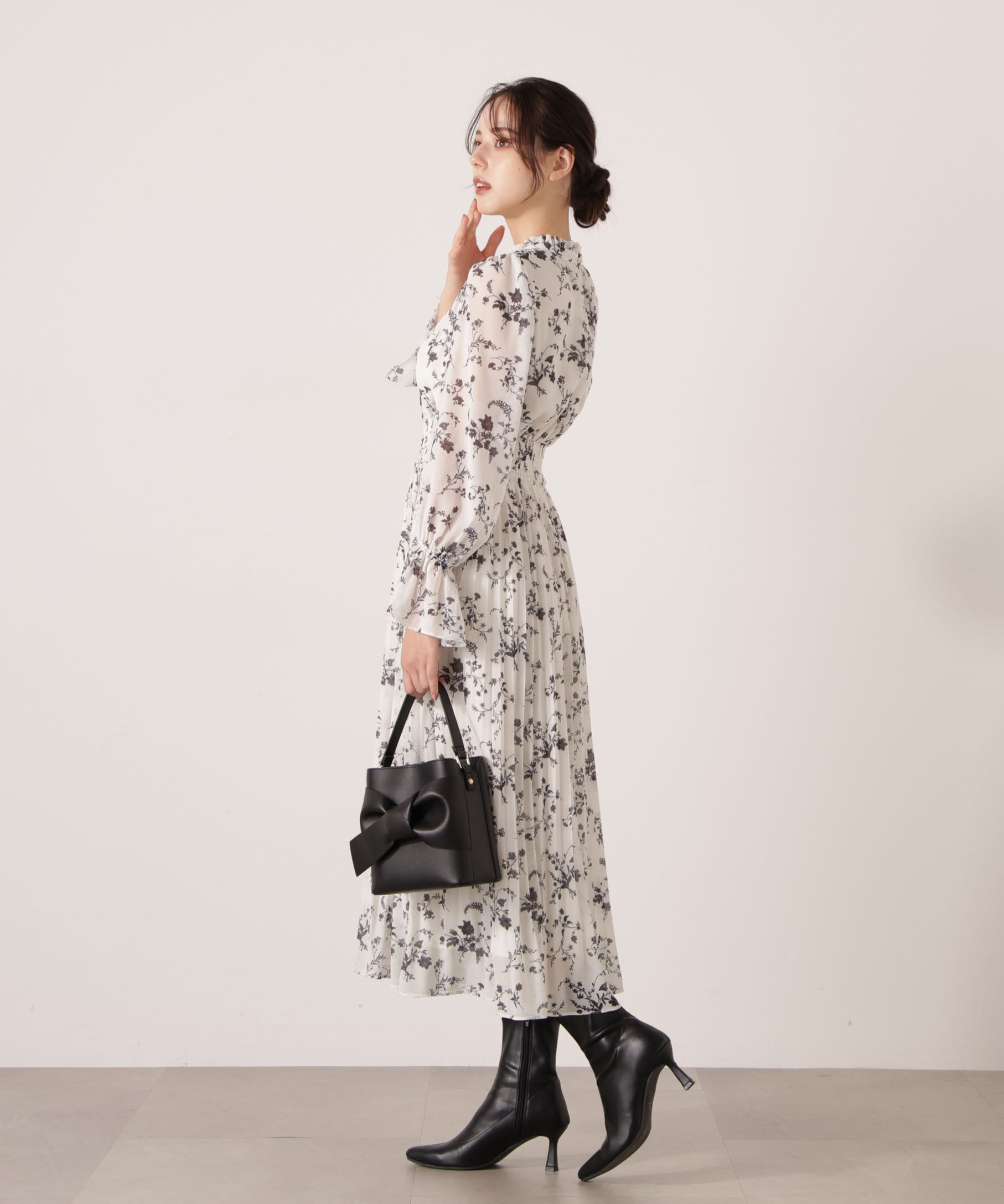 PROPORTION BODY DRESSING「花柄プリーツワンピース 25AW」|ワンピース|