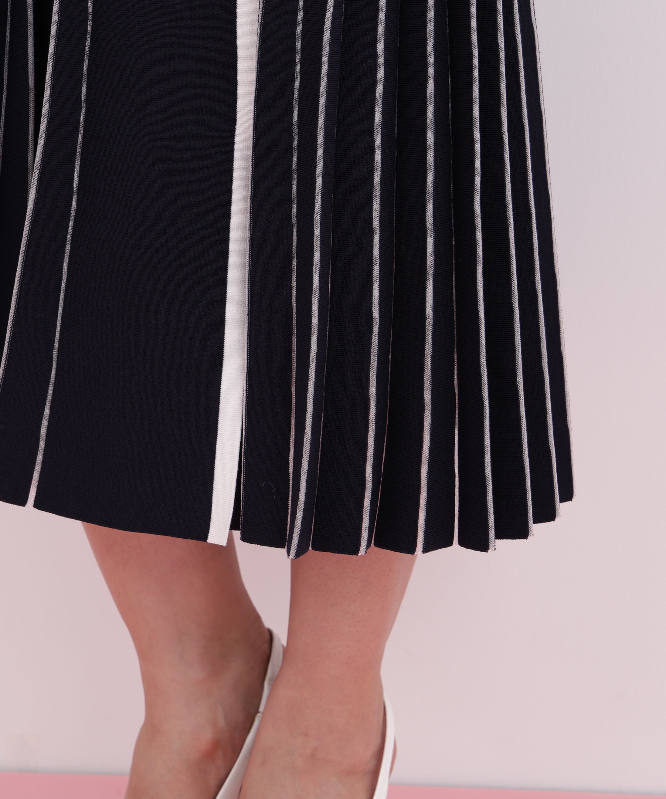  「プリーツコンビニットワンピース」|ワンピース|