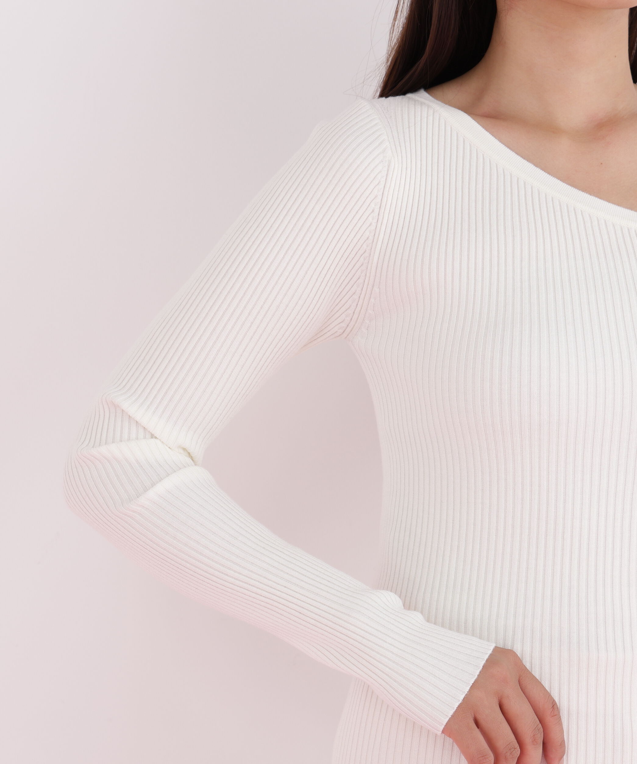  「アシンメトリーネックニットプルオーバー」|ニット・セーター|