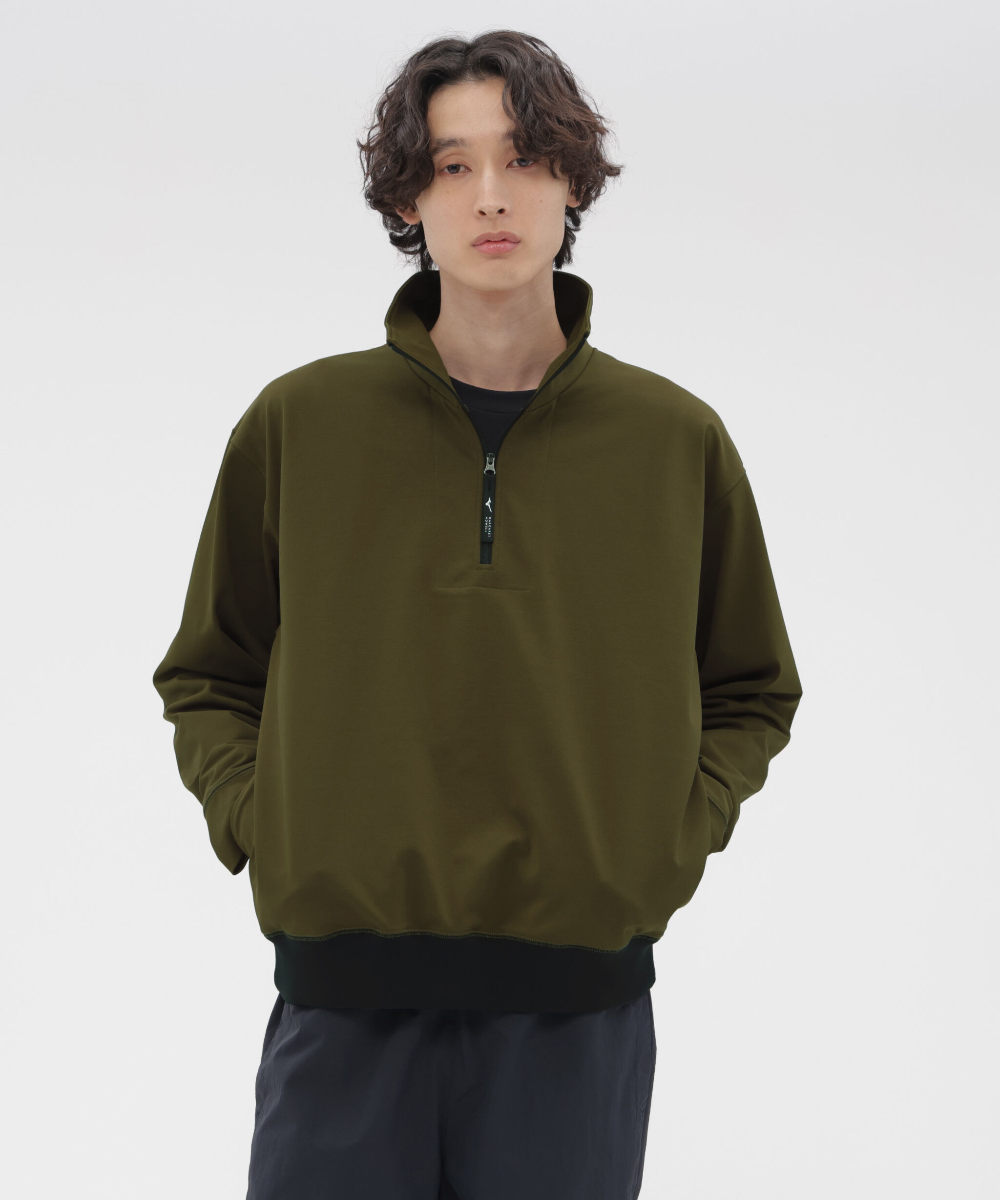 MARGARET HOWELL「HIGHDENCE POLYESTER JERSEY TOP」|Tシャツ・カットソー|OLIVE1