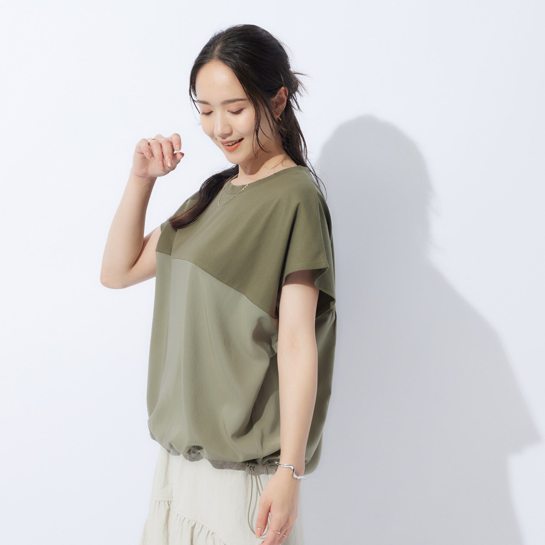 SHOO･LA･RUE「インせずサマ見え 裾ドロスト切り替えトップス」|Tシャツ・カットソー|