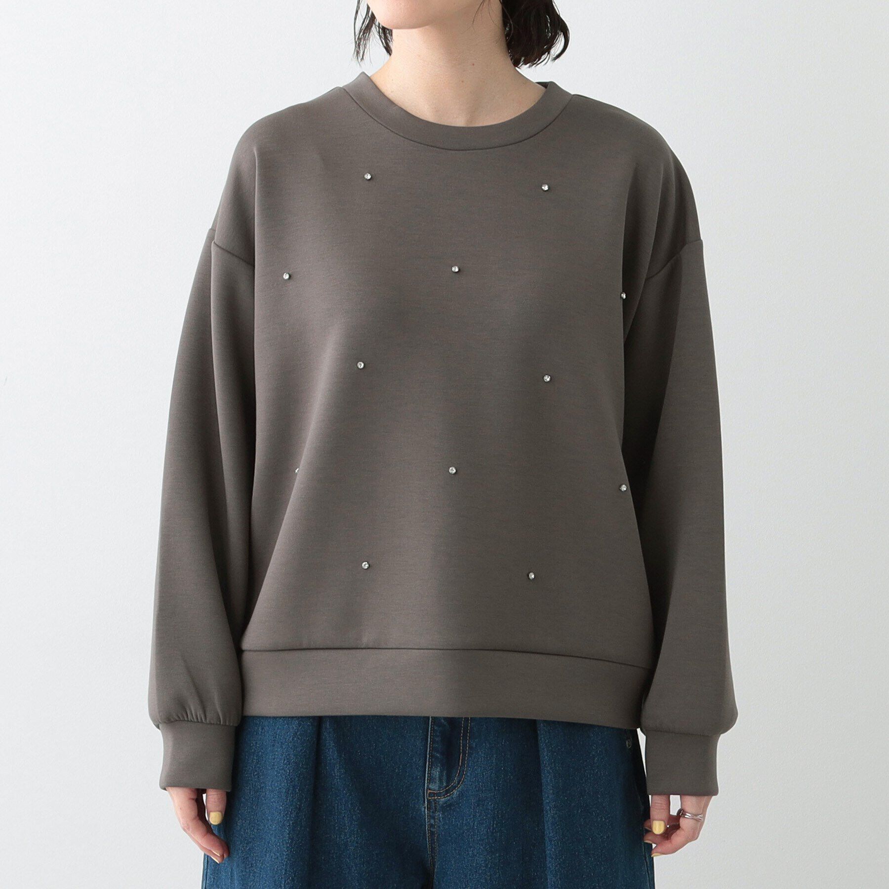 SHOO･LA･RUE「【S-LL】もちさら ビジュー付きトップス」|Tシャツ・カットソー|