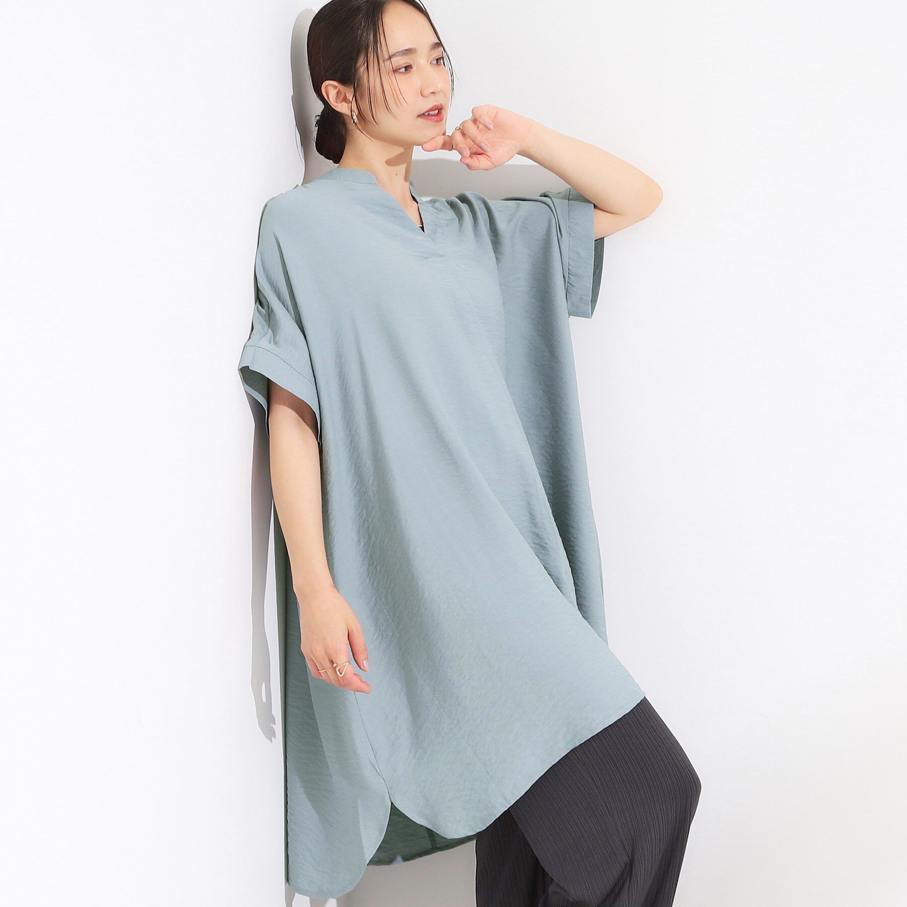 SHOO･LA･RUE「【S-LL/ひんやり】涼しく楽に体型カバー　ゆったりスキッパー半袖チュニック」|チュニック|ミントグリーン(02