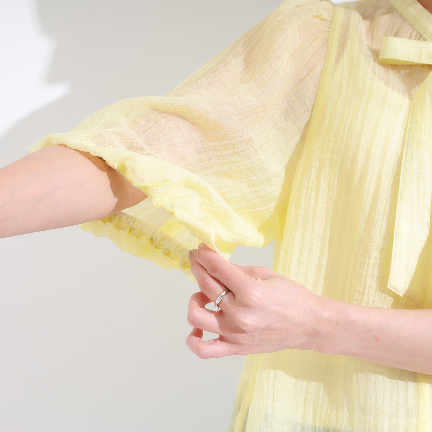 SHOO･LA･RUE「【S-LL/前後2WAY】バルーンスリーブが華やか こなれ見えシアーブラウス」|シャツ・ブラウス|