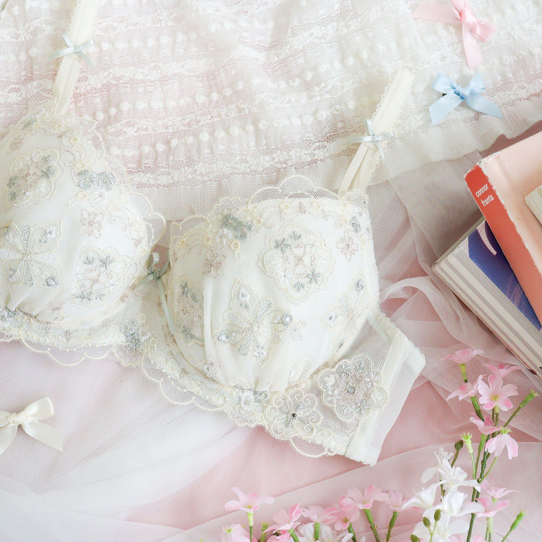 Risa Magli「キャシー ブラジャー （B-C） ＜サイドシェイプ＞」|インナー|