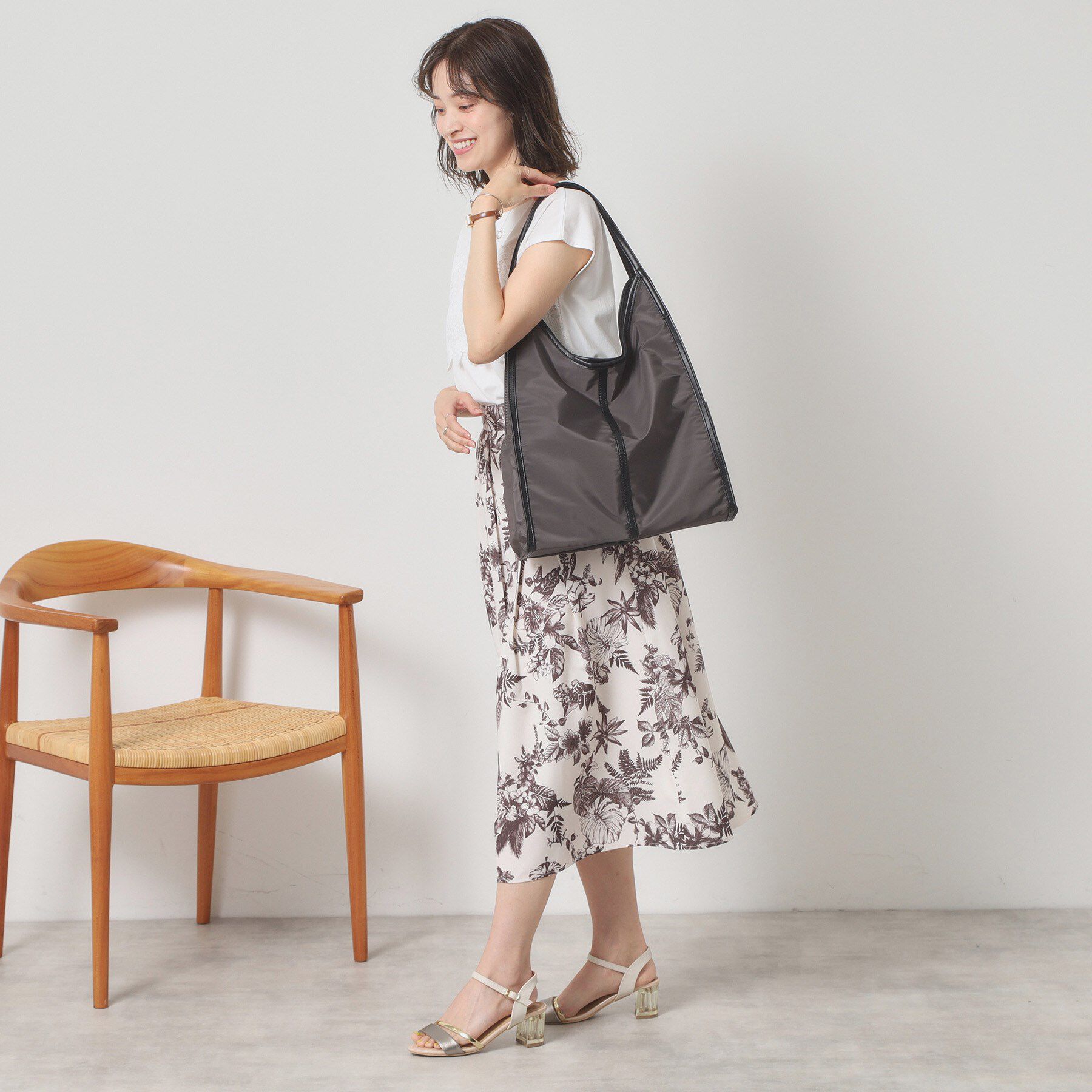 ITS&rsquo;DEMO「【A4対応／9ポケット】合皮パイピング多ポケトート」|トートバッグ|