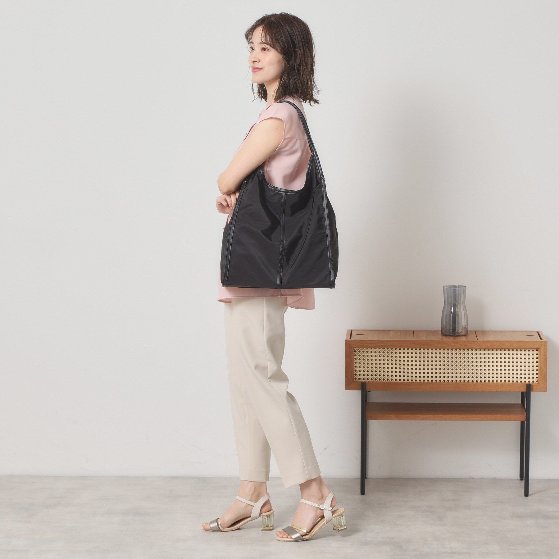 ITS&rsquo;DEMO「【A4対応／9ポケット】合皮パイピング多ポケトート」|トートバッグ|