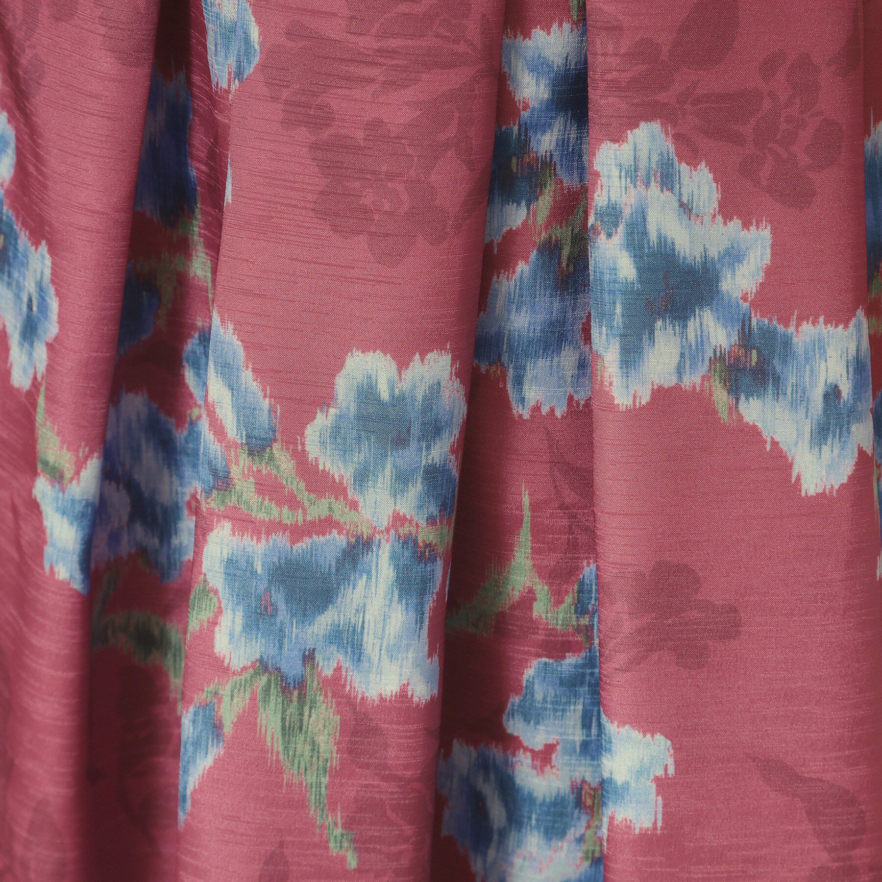 ITS&rsquo;DEMO「【手洗い可】花柄シャンタンスカート」|スカート|