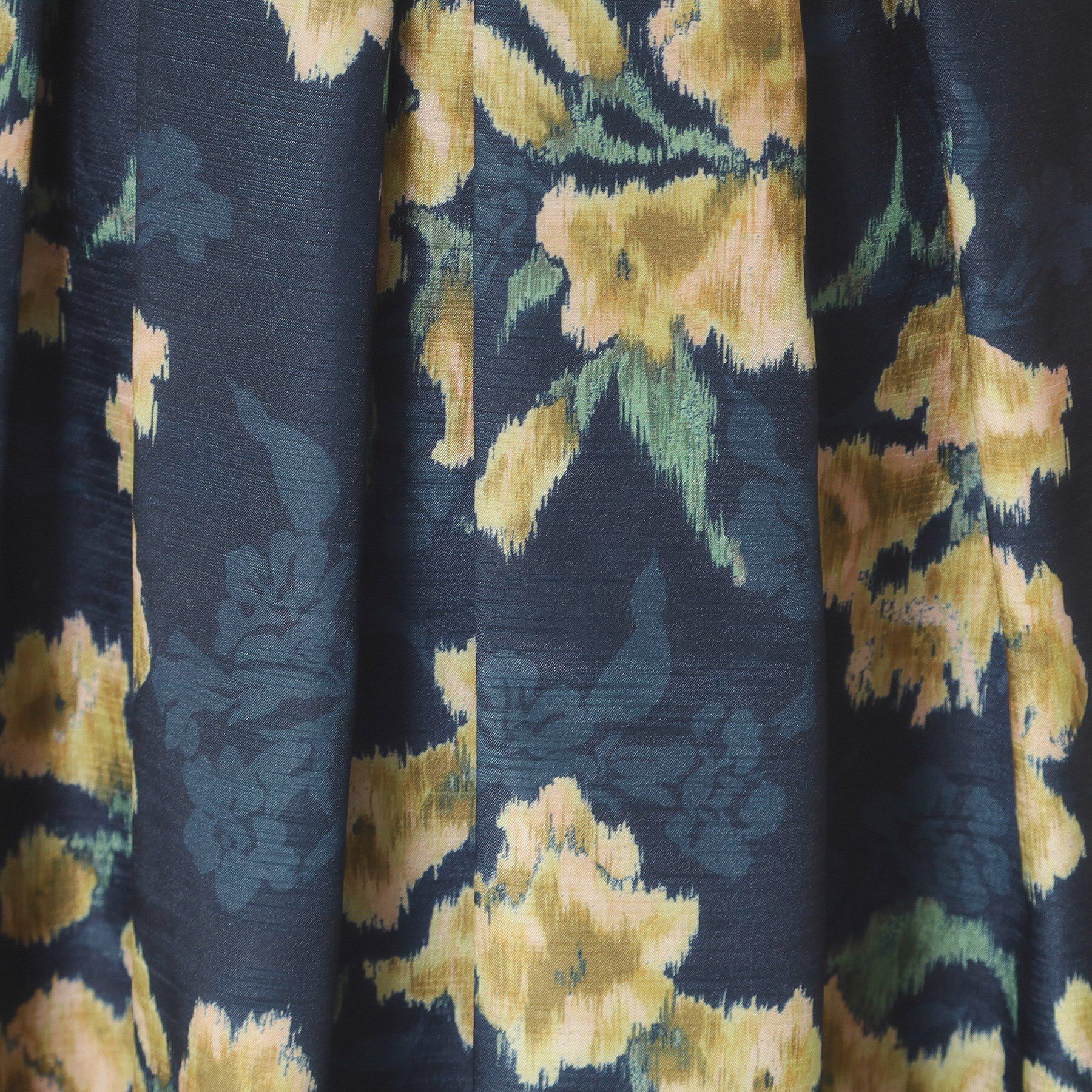 ITS&rsquo;DEMO「【手洗い可】花柄シャンタンスカート」|スカート|