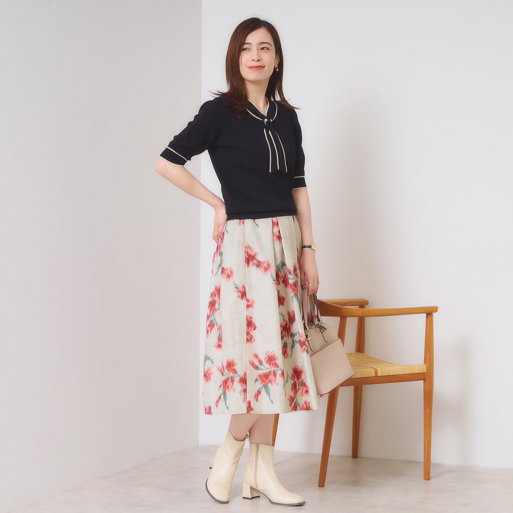 ITS&rsquo;DEMO「【手洗い可】花柄シャンタンスカート」|スカート|