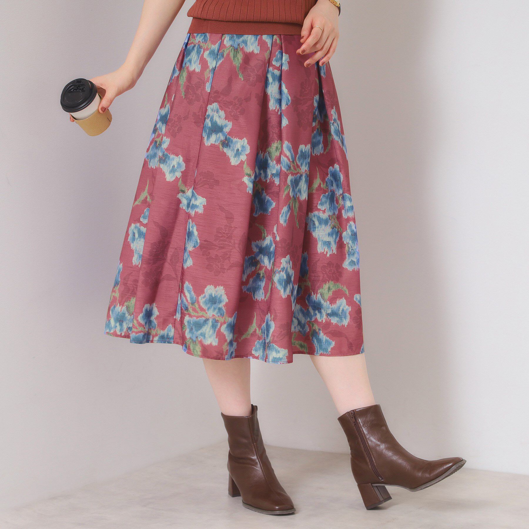 ITS&rsquo;DEMO「【手洗い可】花柄シャンタンスカート」|スカート|