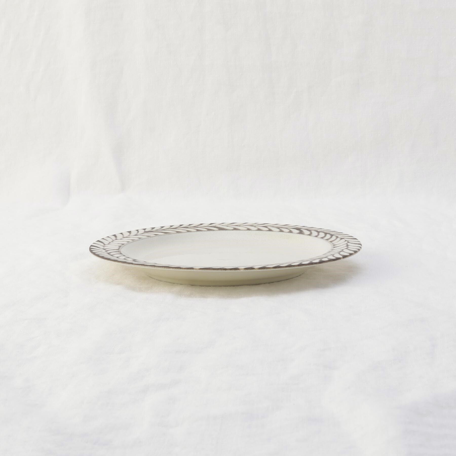 212 KITCHEN STORE「ブロウ プレートM IV」|食器・キッチングッズ|