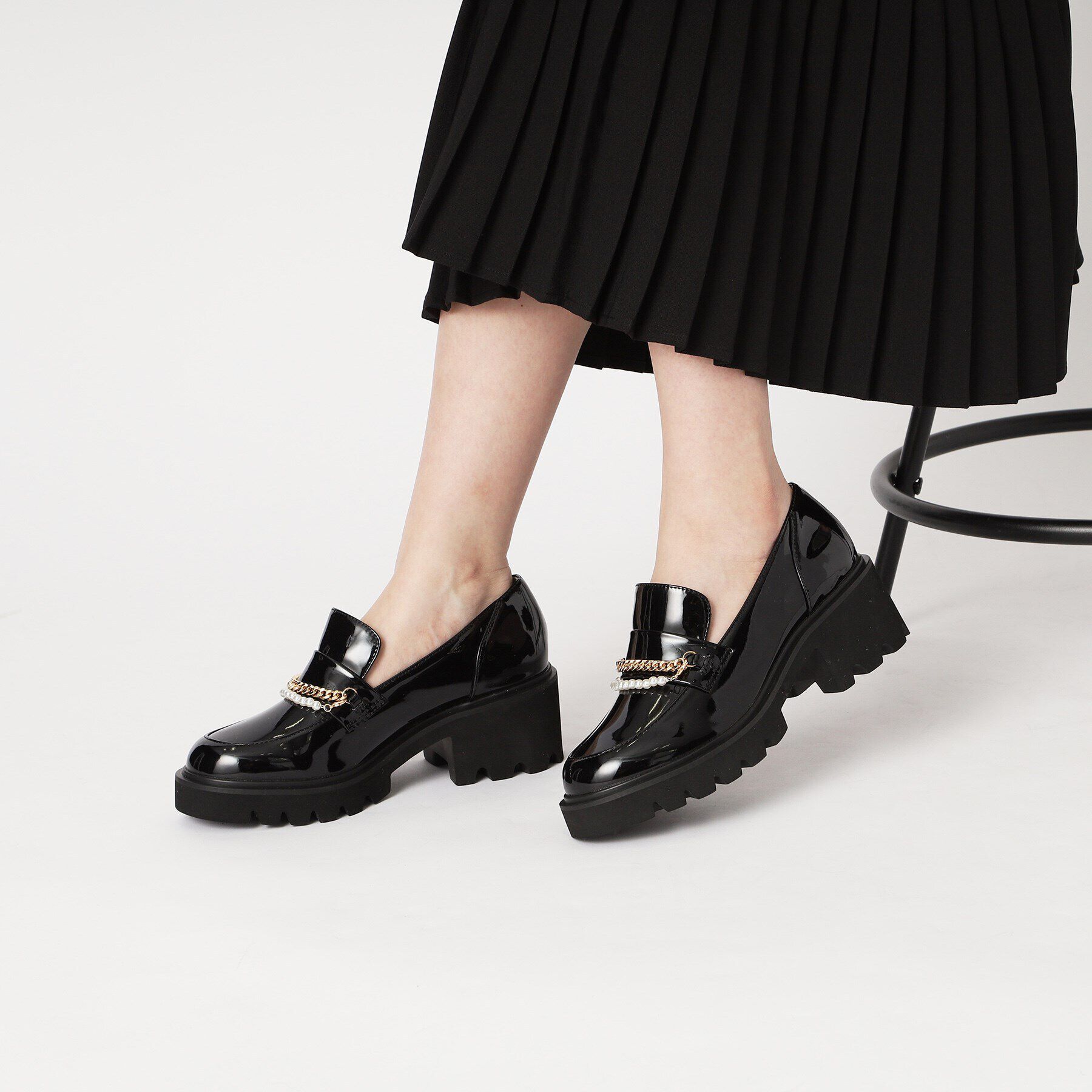 ESPERANZA「チェーン＆パール調モチーフローファー 24SS」|パンプス|