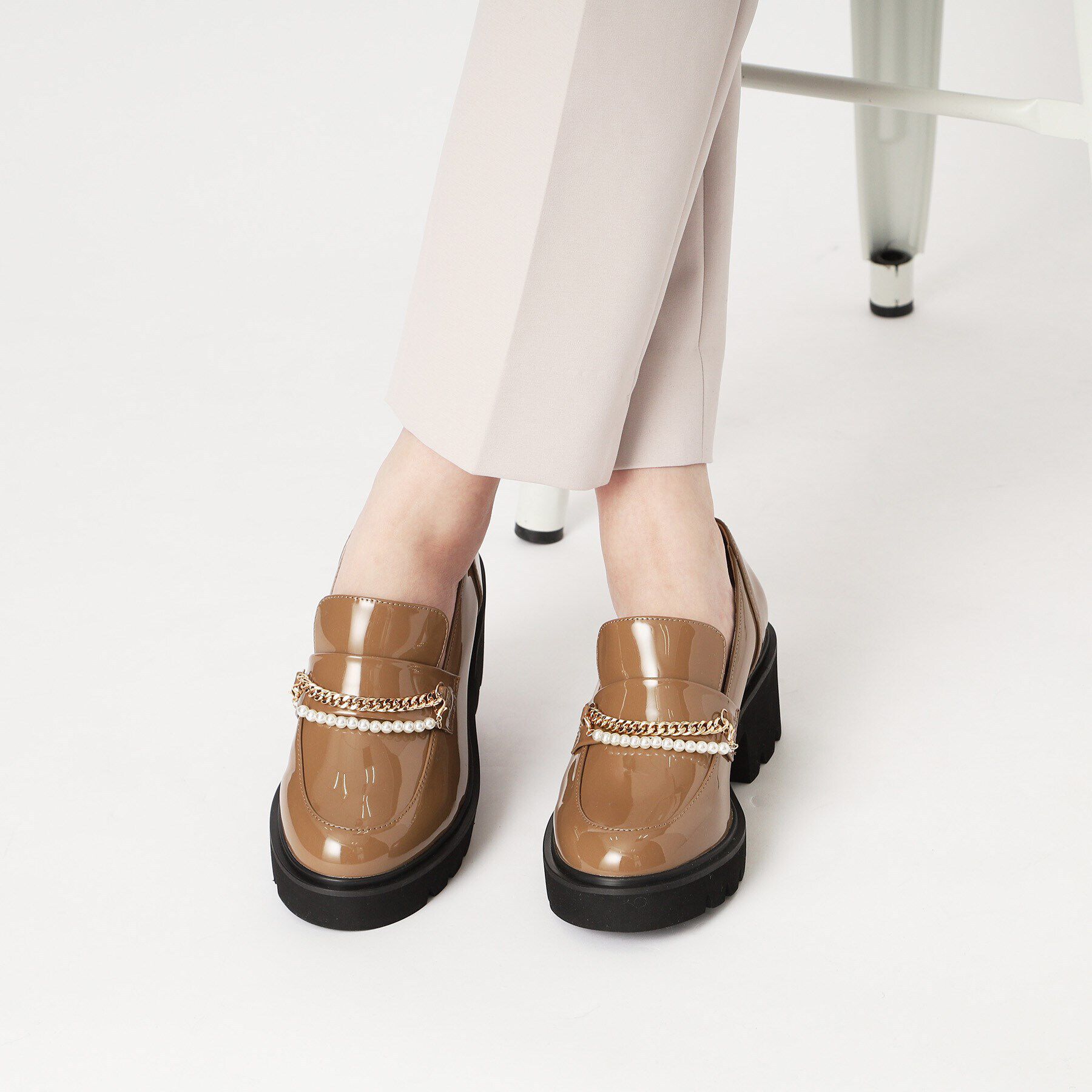 ESPERANZA「チェーン＆パール調モチーフローファー 24SS」|パンプス|