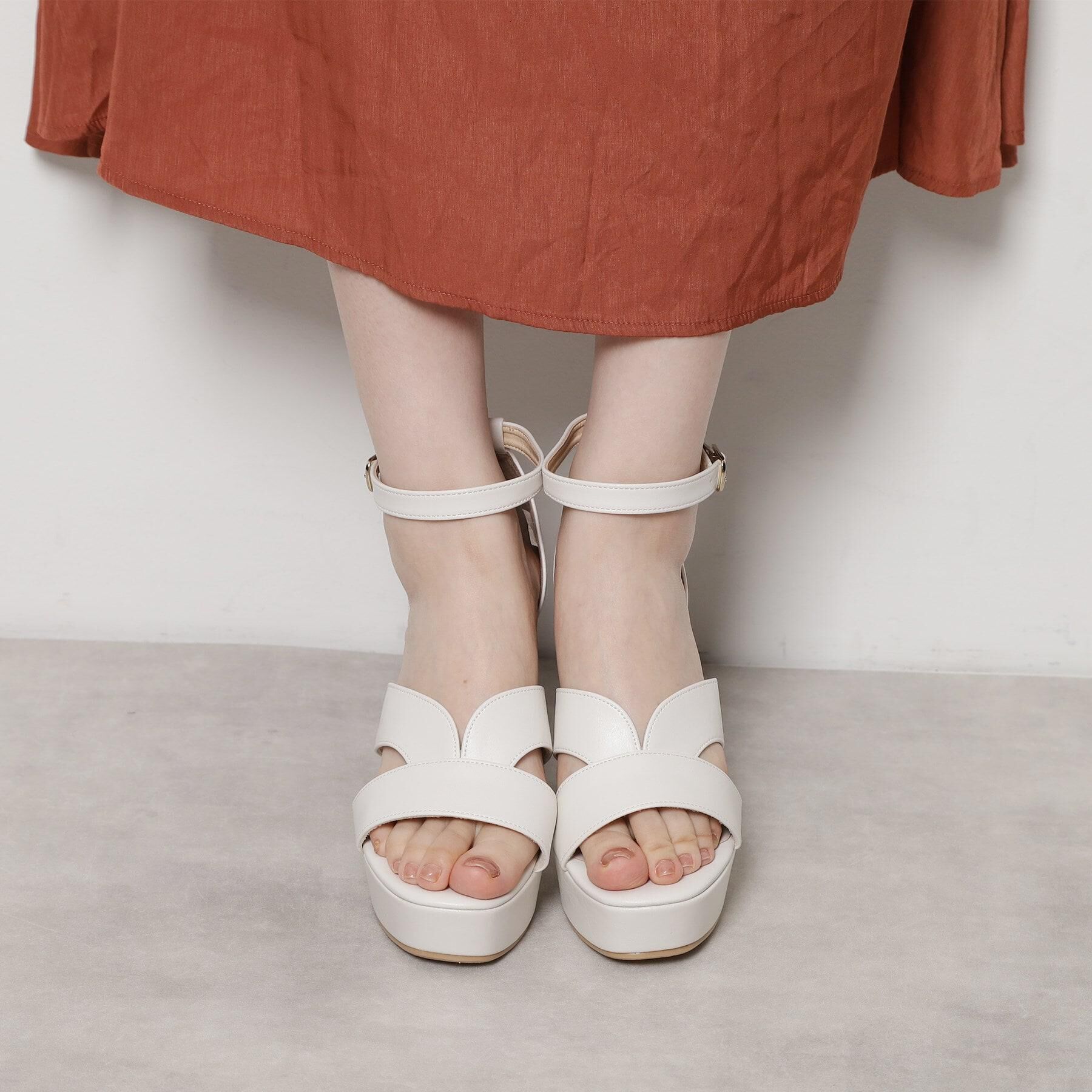 ESPERANZA「ネックベルトチャンキーヒールサンダル」|サンダル|アイボリー(004)