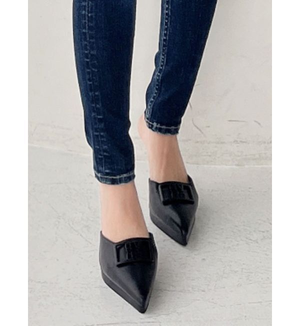 GYDA「square gyda バックルポインテッドミュール」|パンプス|ブラック