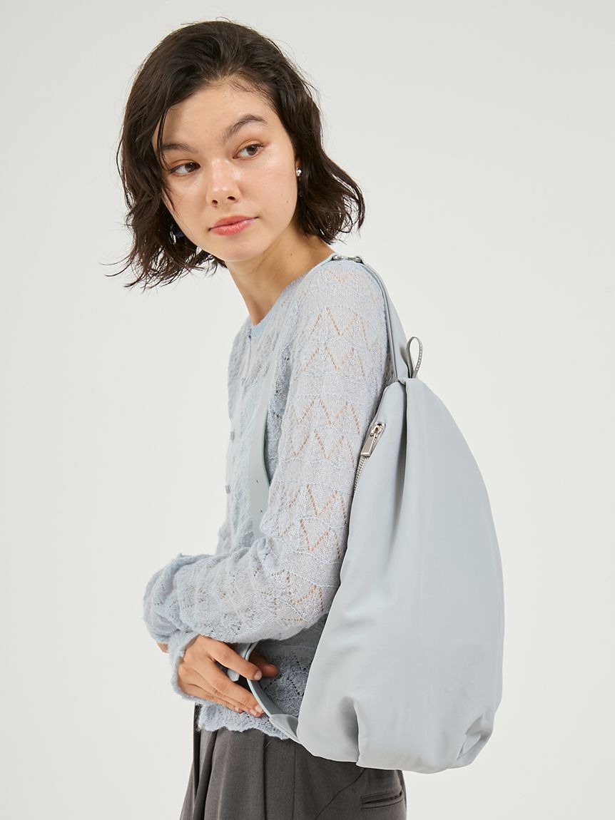 emmi atelier「撥水 クロスボディショルダーバッグ」|ショルダー・メッセンジャー|