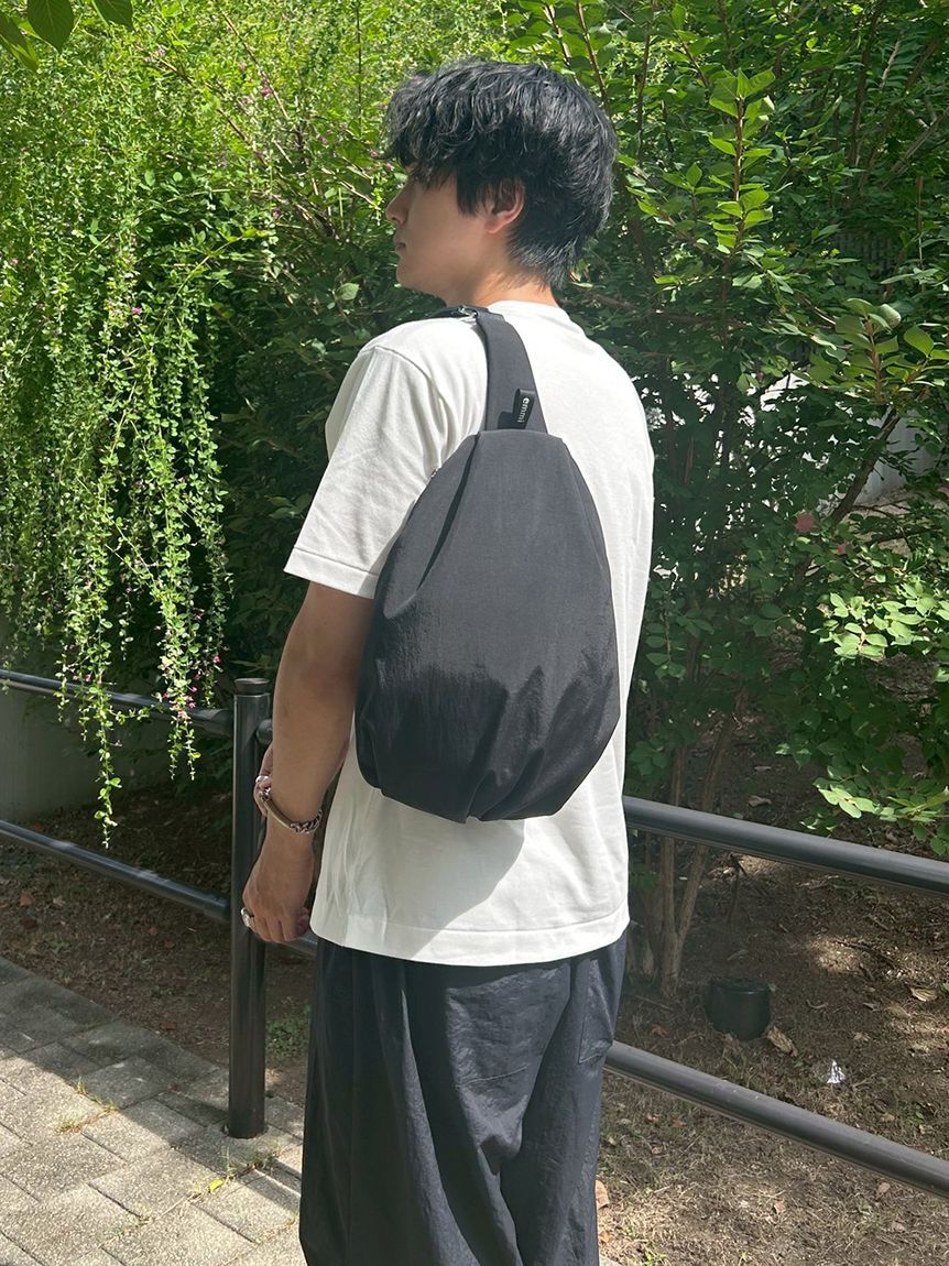 emmi atelier「撥水 クロスボディショルダーバッグ」|ショルダー・メッセンジャー|