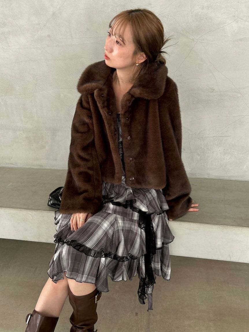 SNIDEL「ステンカラーショートファーコートジャケット」|ステンカラーコート|