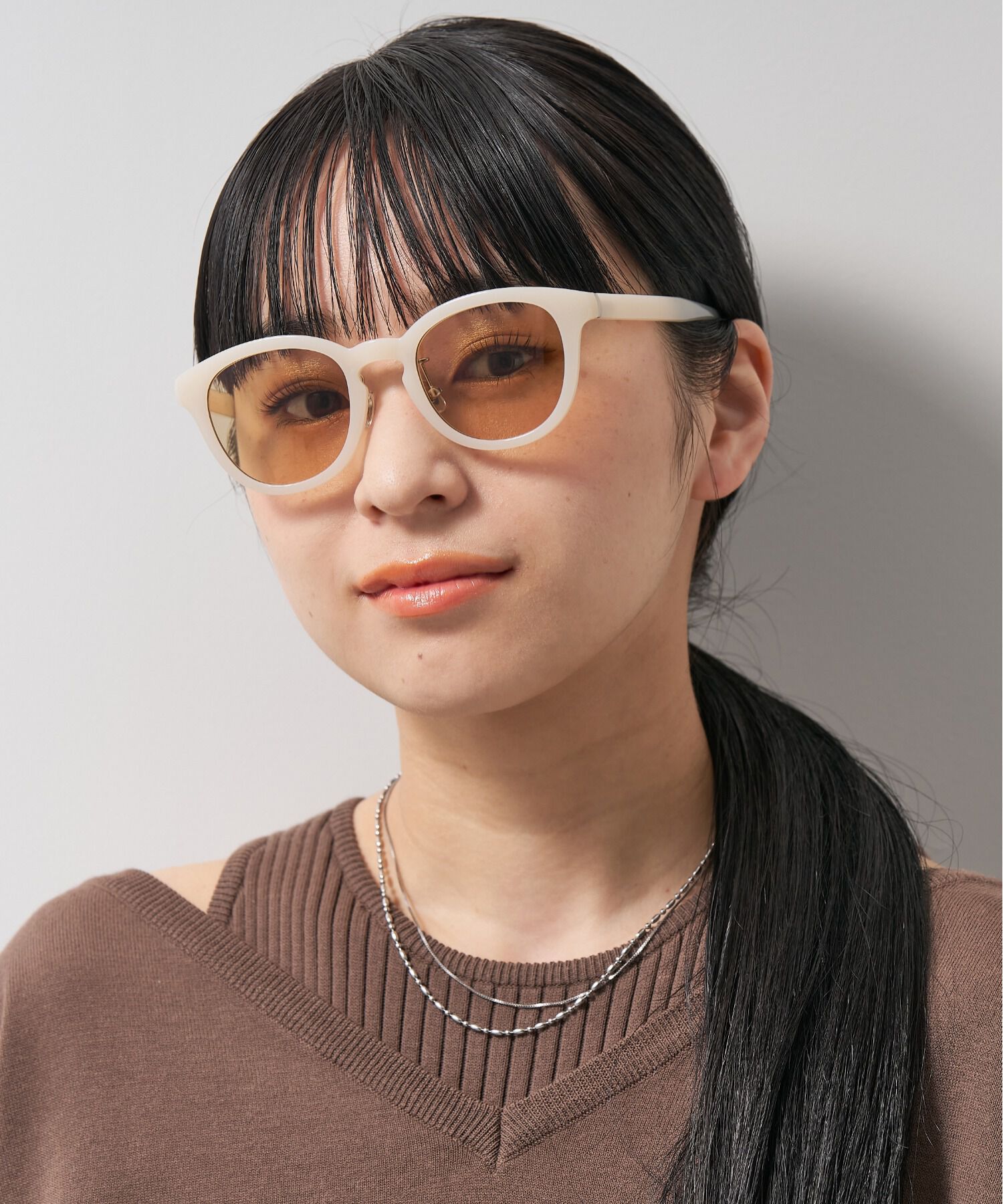  「ボストン型 調光サングラス｜紫外線対策｜レンズの色が変わるサングラス｜Zoff | UNITED ARROWS Wellness」|サングラス|ホワイト