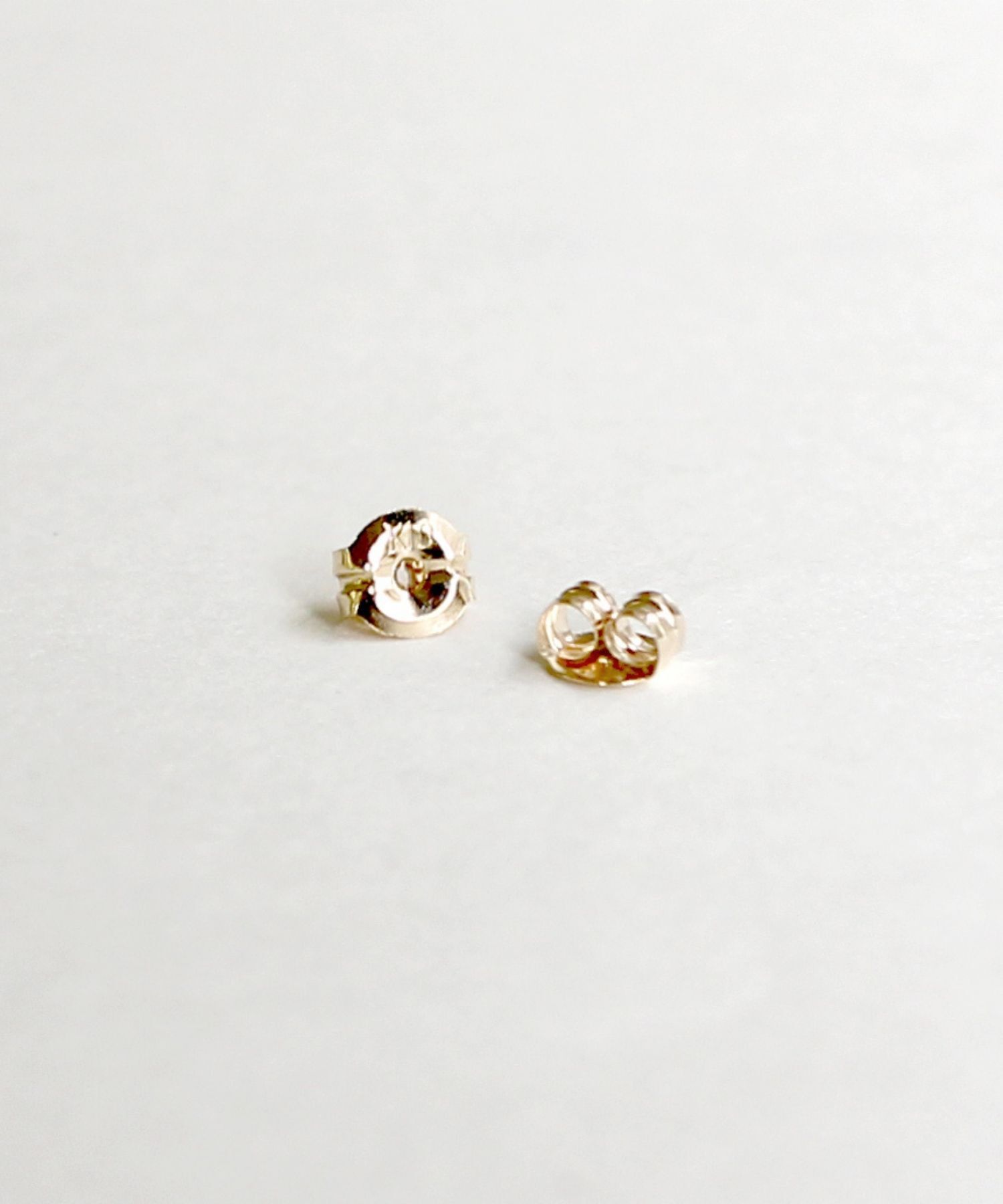 JUPITER「【K10】トライアングルダイヤモンドピアス」|ピアス|