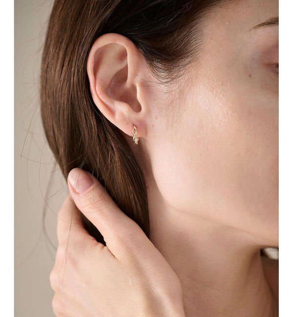 ete「K10YG ツイスト フープ ピアス」|ピアス|