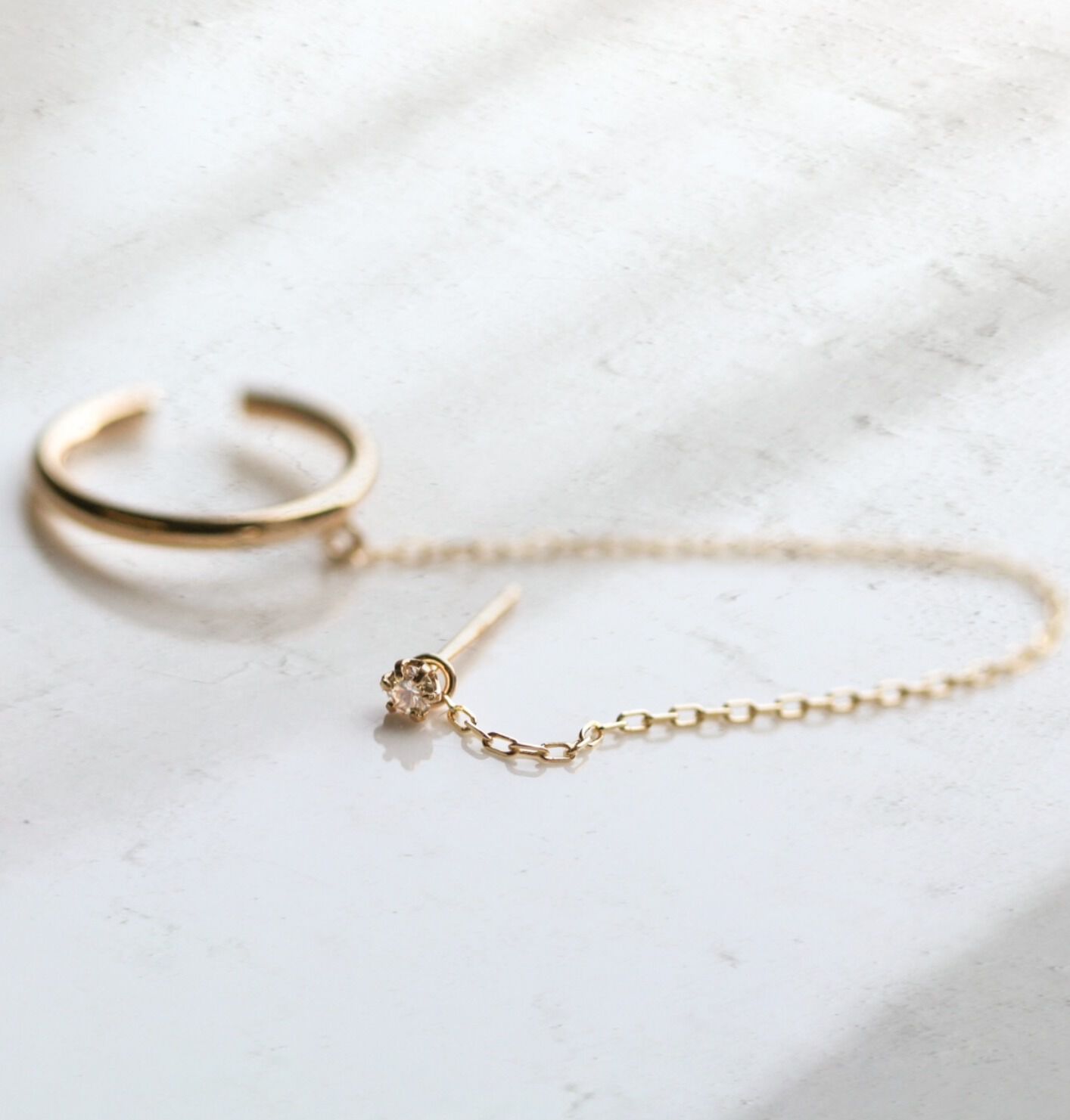  「ダイヤモンド 0.03ct イヤーカフ ピアス | K10YG 【片耳用】」|イヤーカフ|K10 イエローゴールド