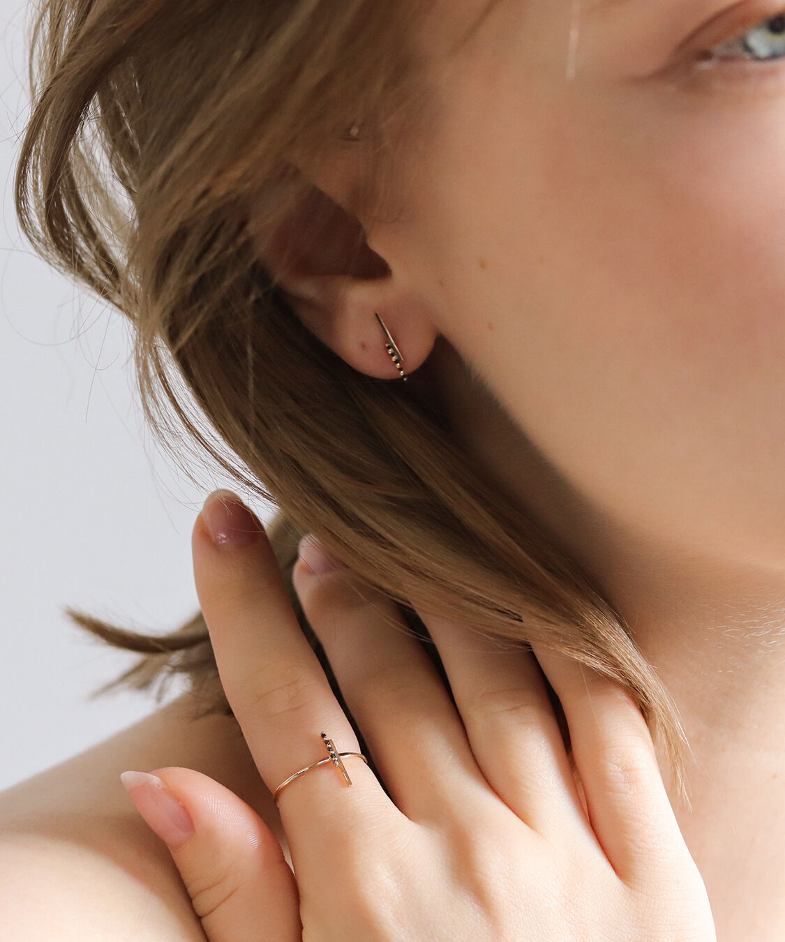  「ブラックダイヤモンド ピアス | K10YG〈WINTER COLLECTION〉」|ピアス|