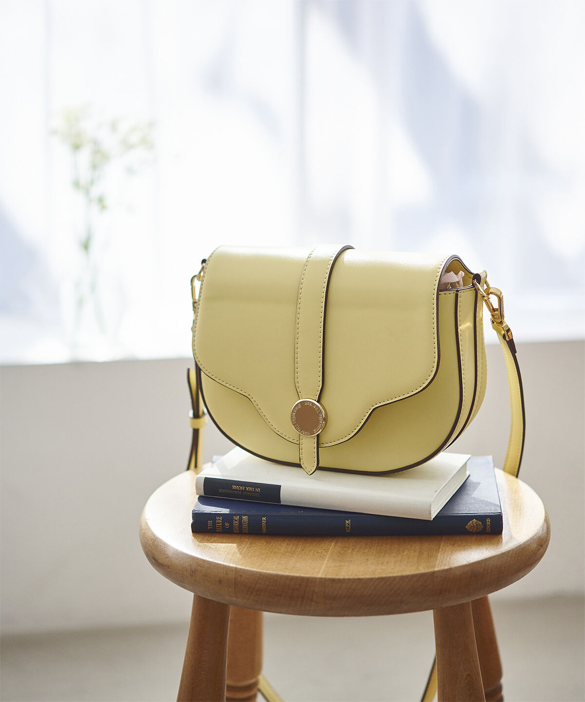 Samantha Thavasa「フラワーカット ショルダーバッグ」|ショルダー・メッセンジャー|