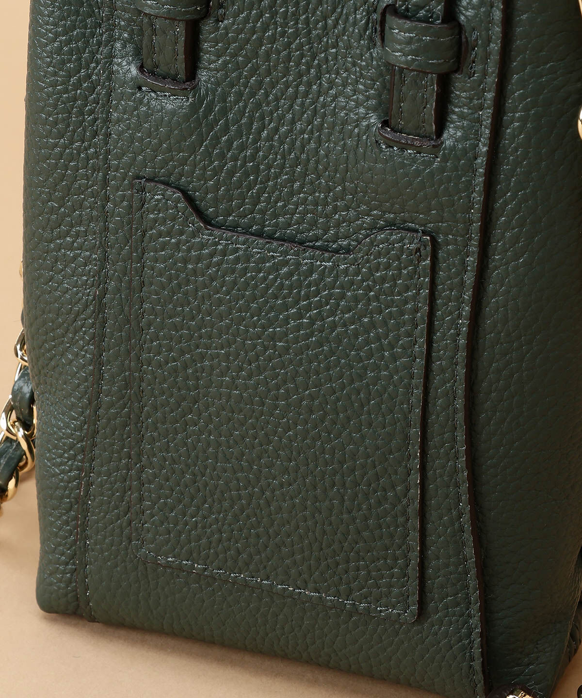 Samantha Thavasa「シンプルスクエア型 レザーミニショルダーバッグ」|ショルダー・メッセンジャー|