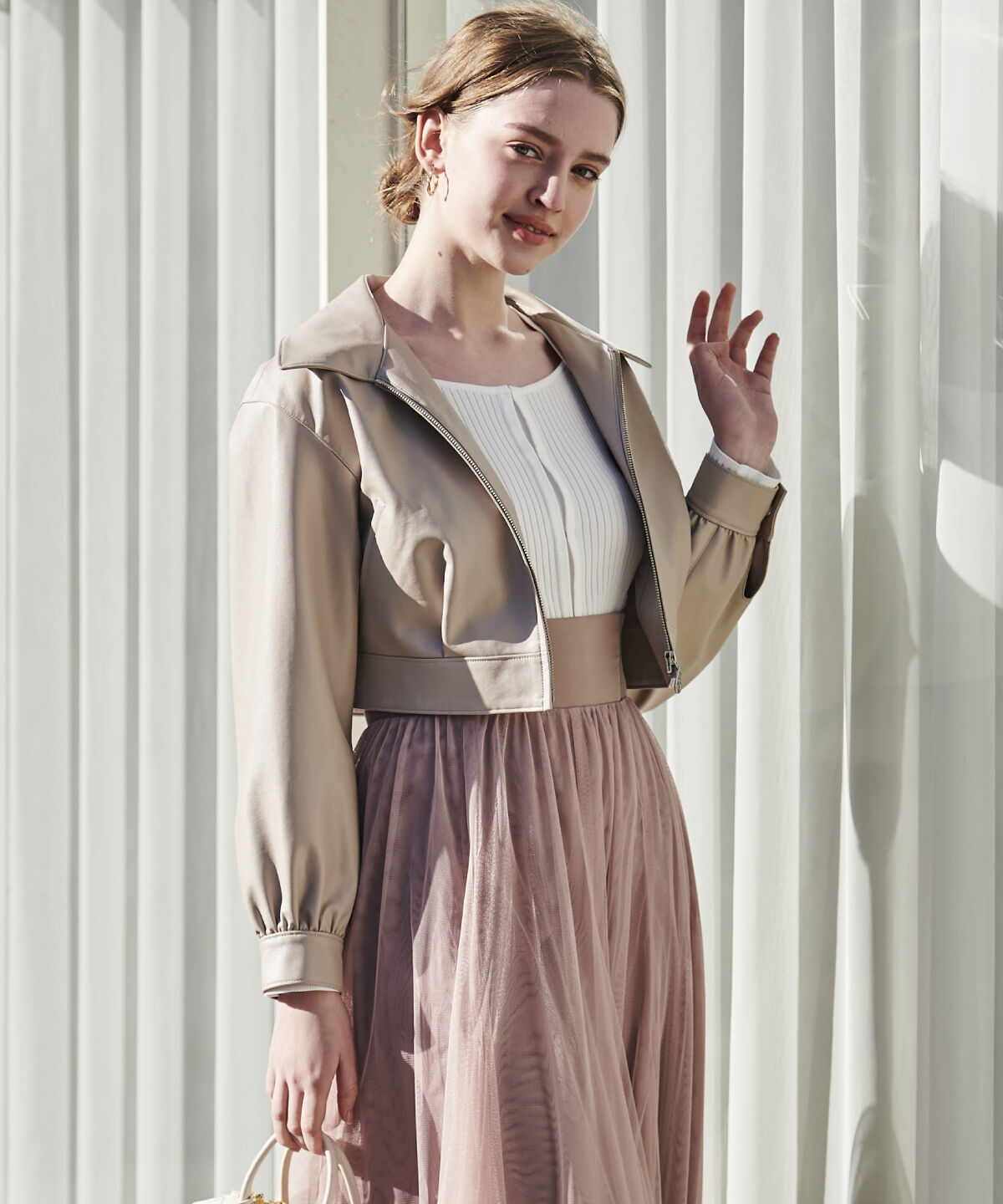 アンドクチュール「フェイクレザージップブルゾン」|ブルゾン・スタジャン|ベージュ