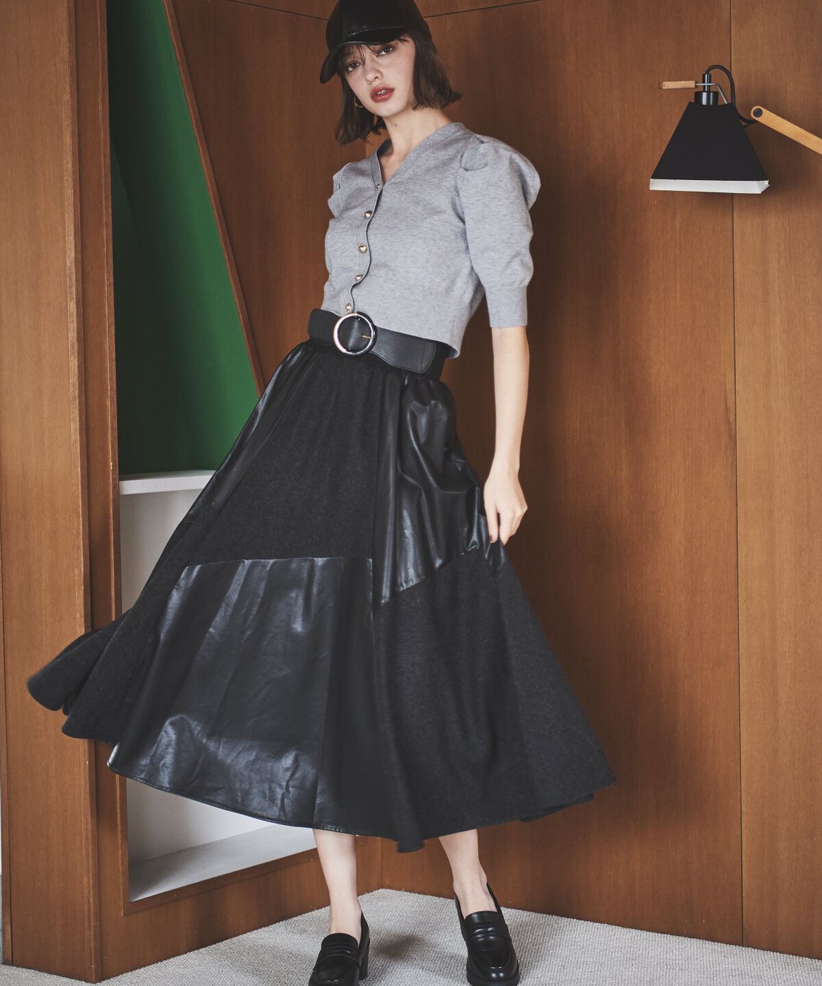 アンドクチュール「袖ギャザーVネックカーデプルオーバー」|ニット・セーター|