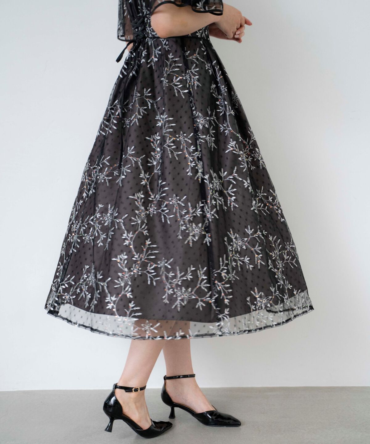 アンドクチュール「小花柄刺繍ドットチュールドレス」|ドレス|