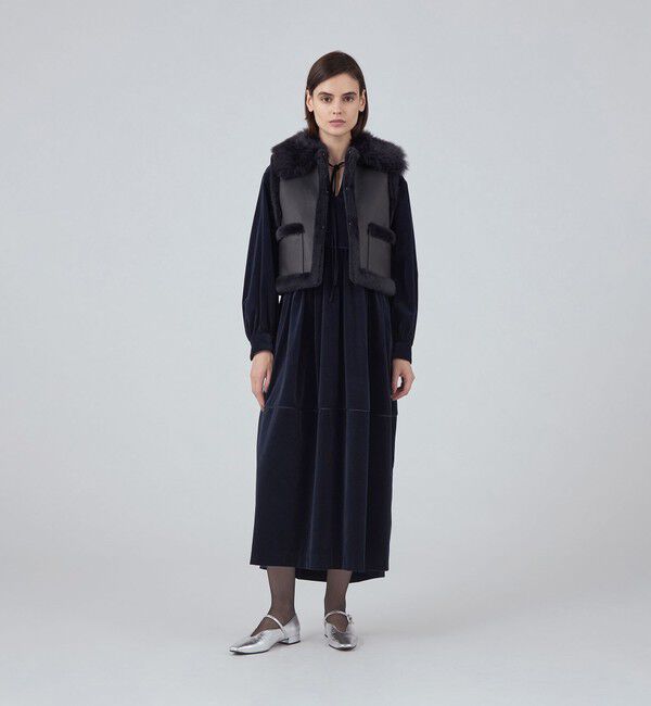 TOMORROWLAND collection「ナッパランムートン リムーバルカラージレ」|ダウンベスト・ベスト|