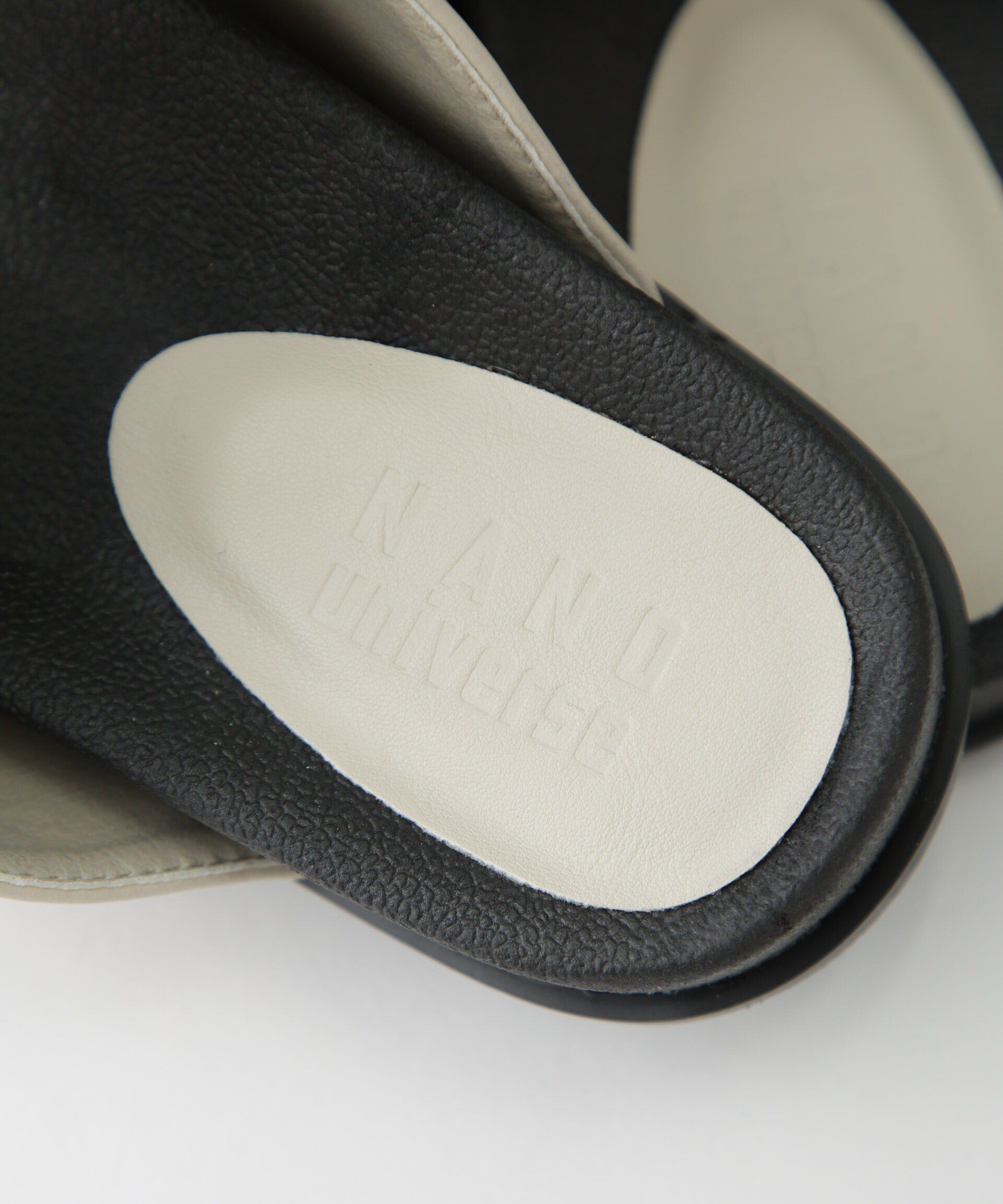 nano･universe「メタルバックルベルテッドサンダル」|サンダル|