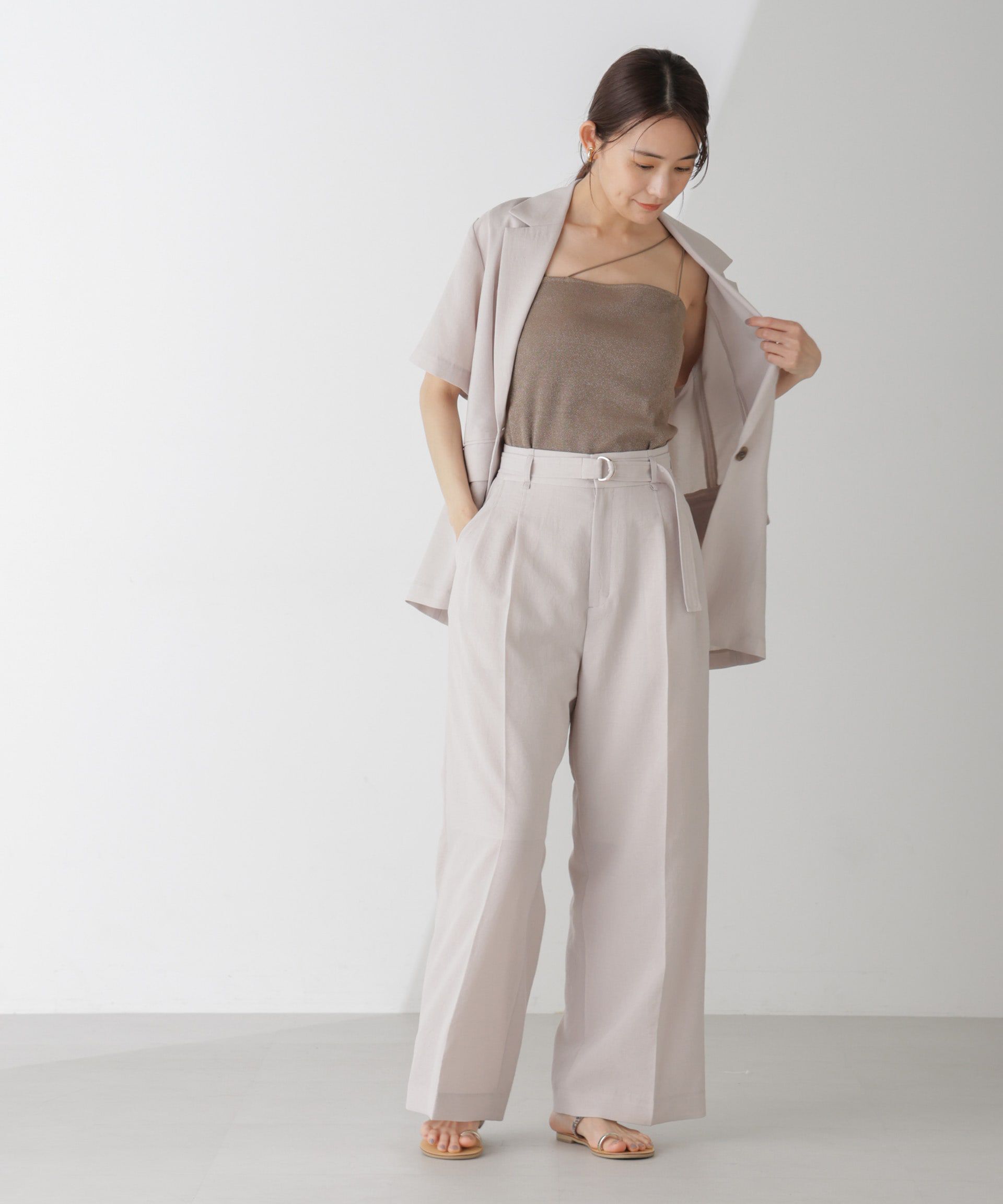 nano･universe「ラメテレコカップ付きアシメストラップキャミソール」|Tシャツ・カットソー|