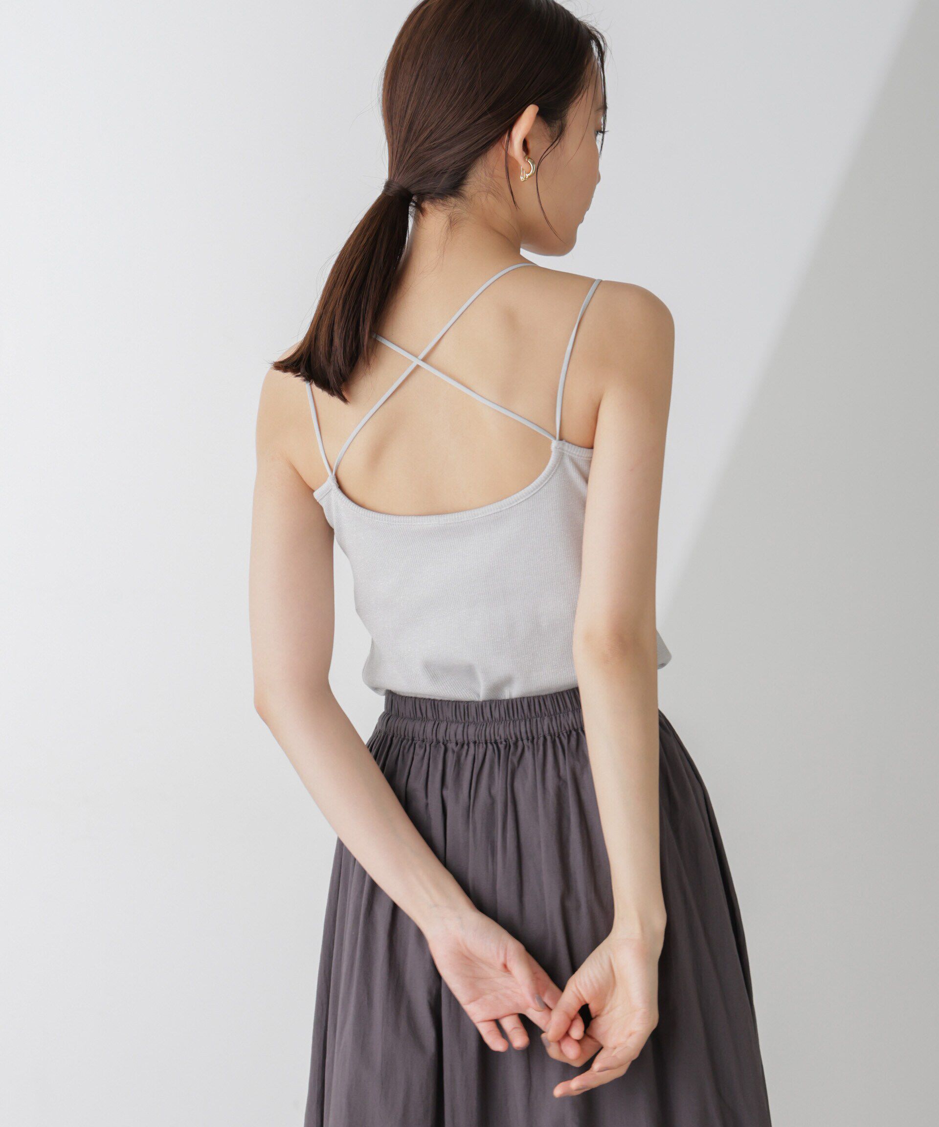 nano･universe「ラメテレコカップ付きバッククロスキャミソール」|Tシャツ・カットソー|