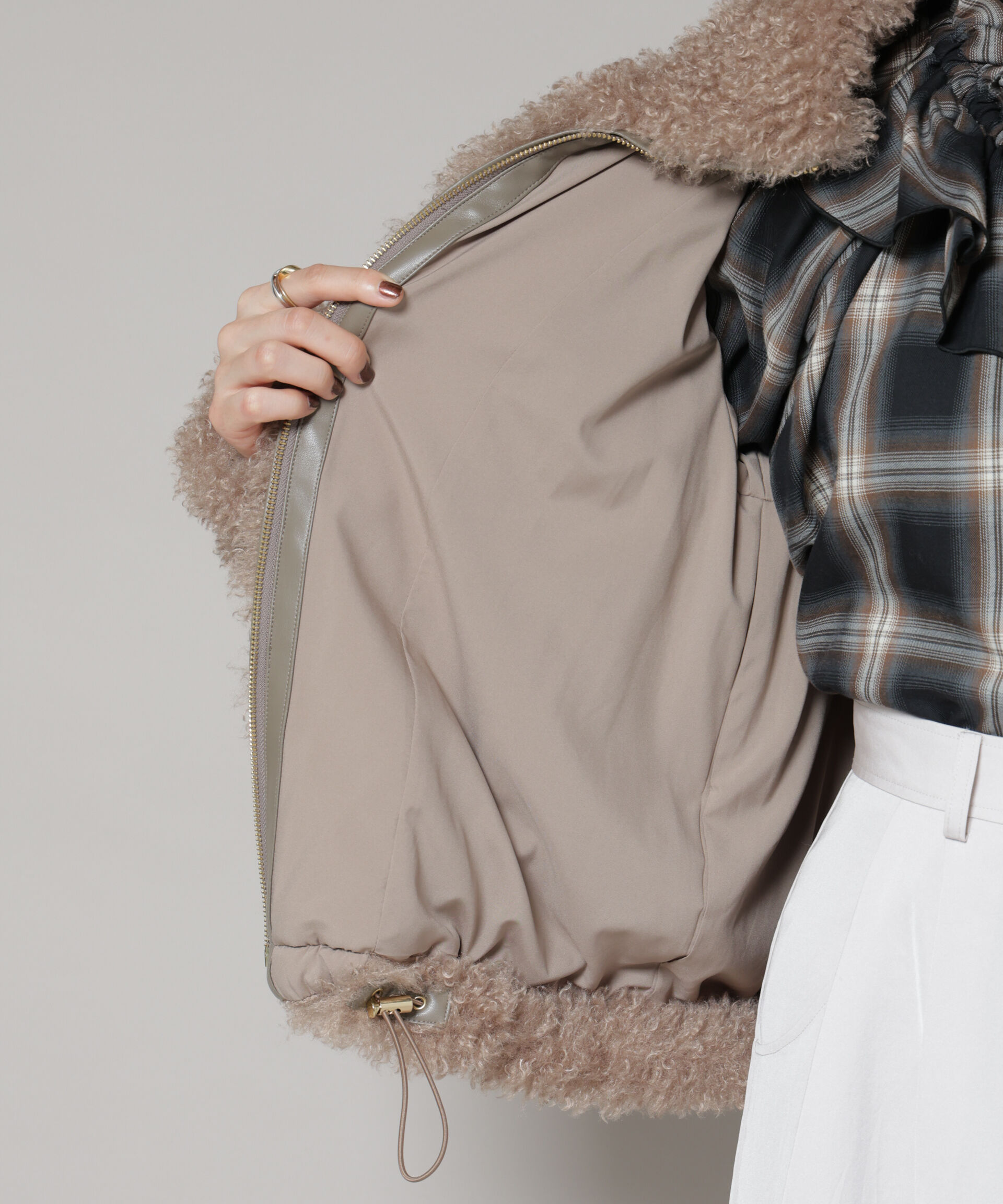 nano･universe「カーリーファースタンドブルゾン」|ブルゾン・スタジャン|