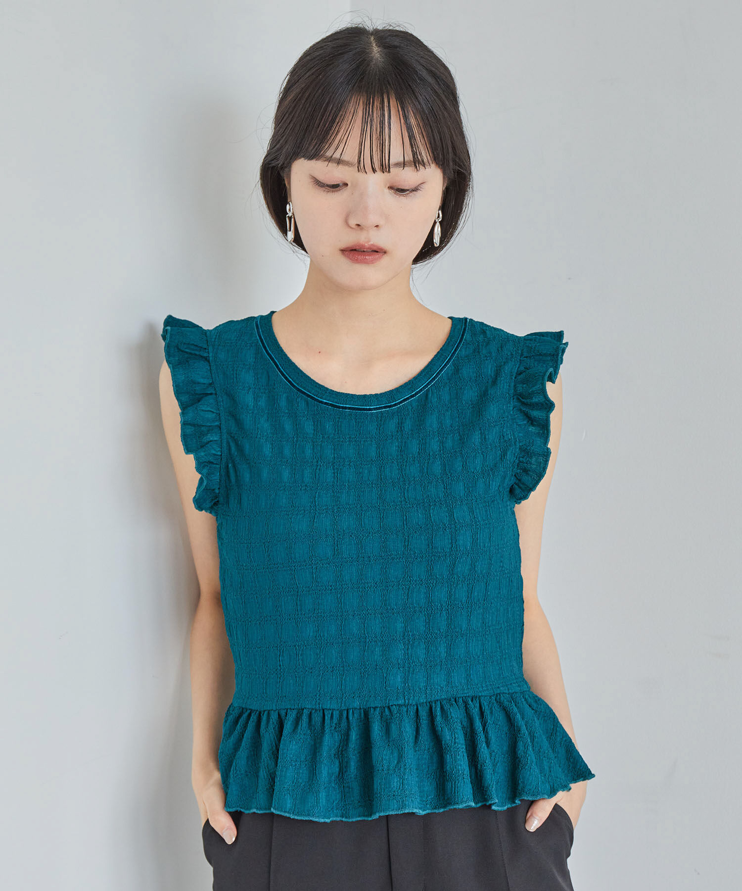 VIS「【洗える】シャーリングフリルトップス」|Tシャツ・カットソー|ターコイズ(49)