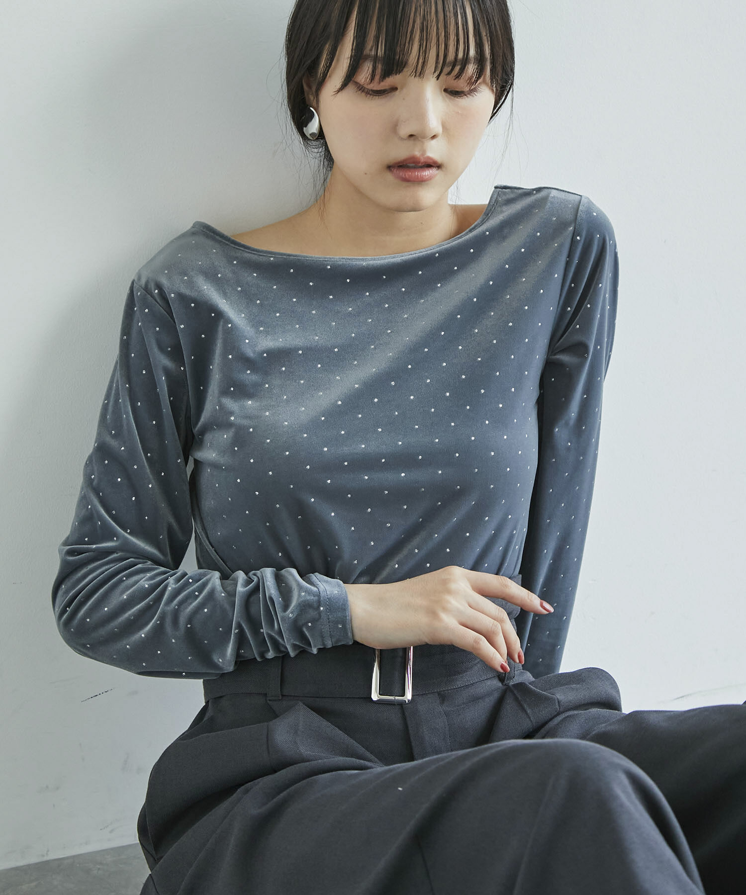 VIS「ラメプリントベロアロングスリーブTシャツ」|Tシャツ・カットソー|チャコール(06)